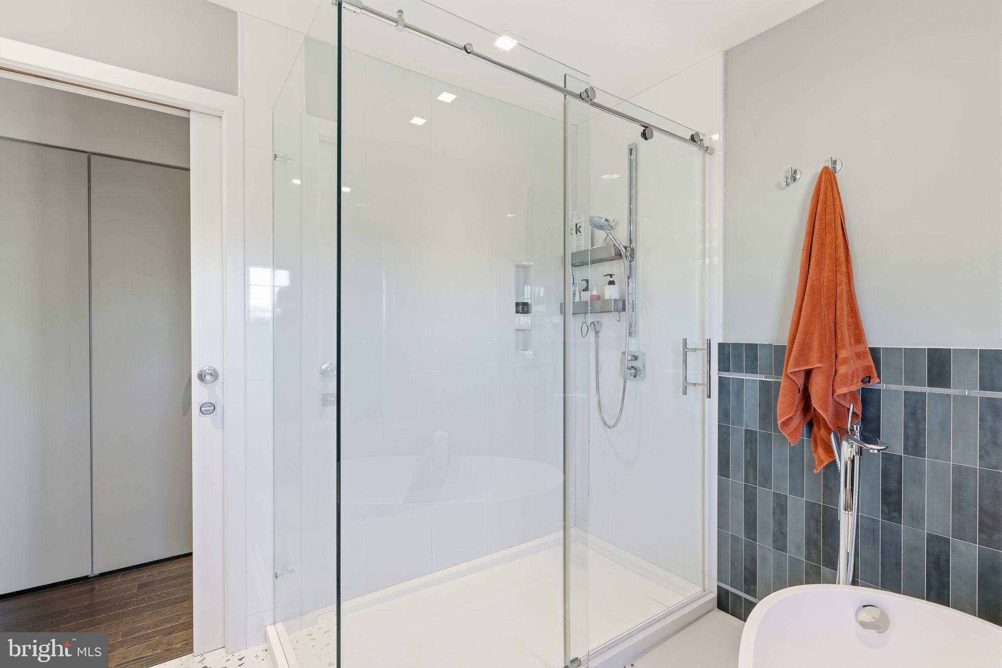 FIELDSTONE - Residential