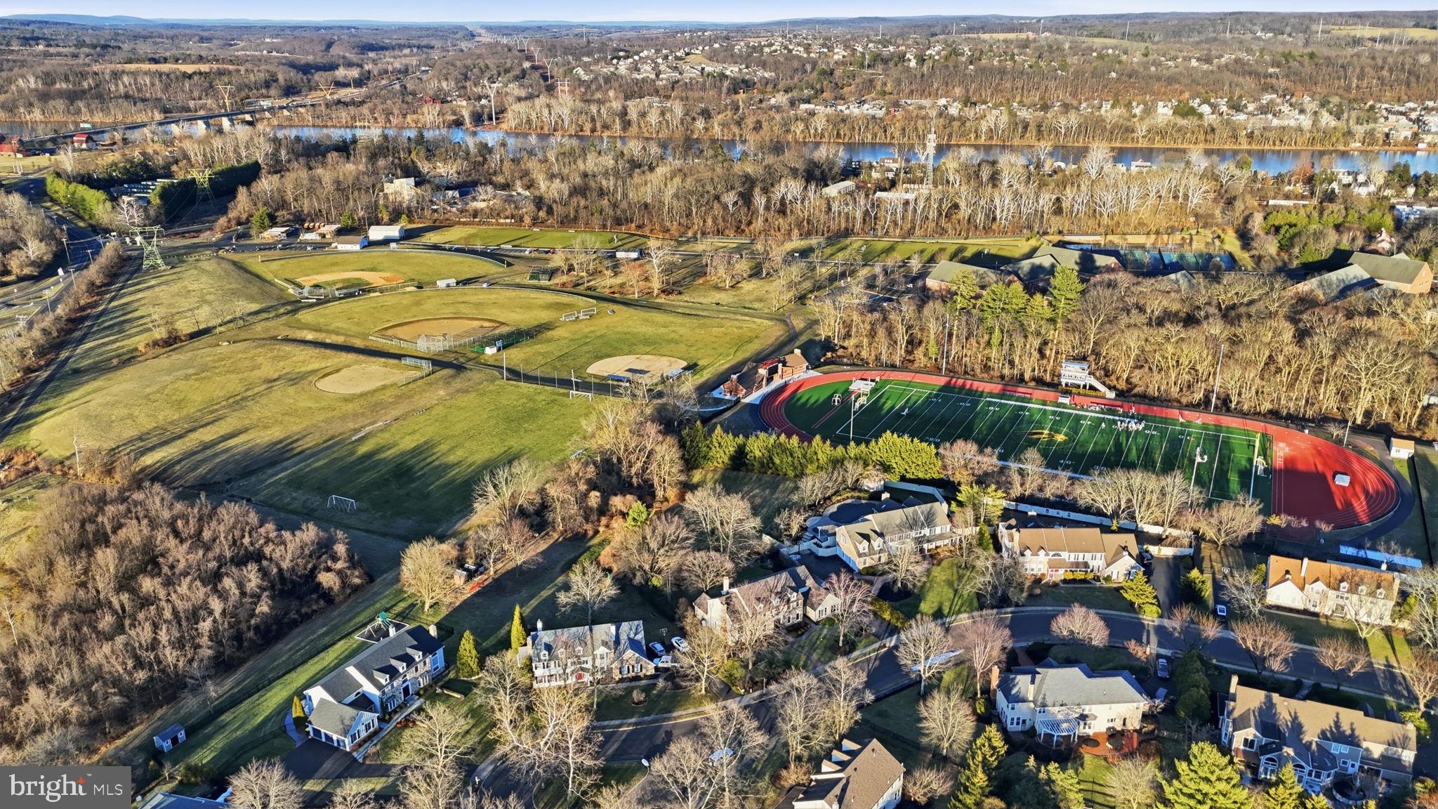 FIELDSTONE - Residential