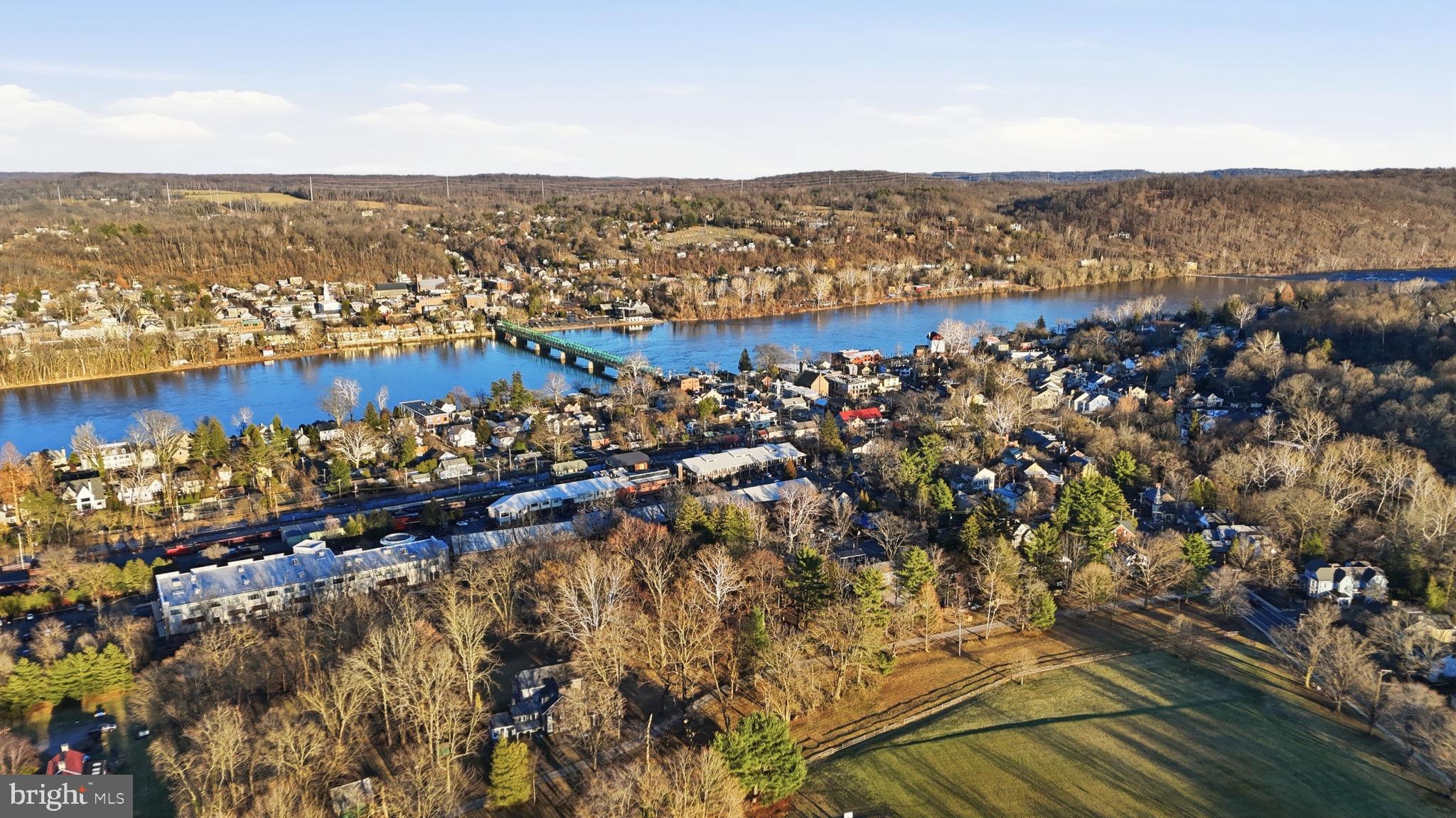 FIELDSTONE - Residential