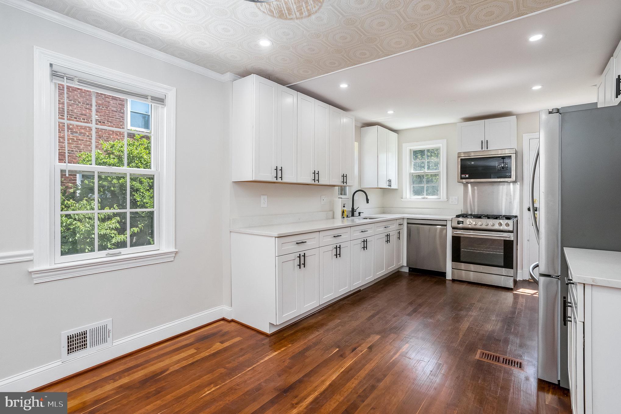 DOMINION HILLS - Residential Lease