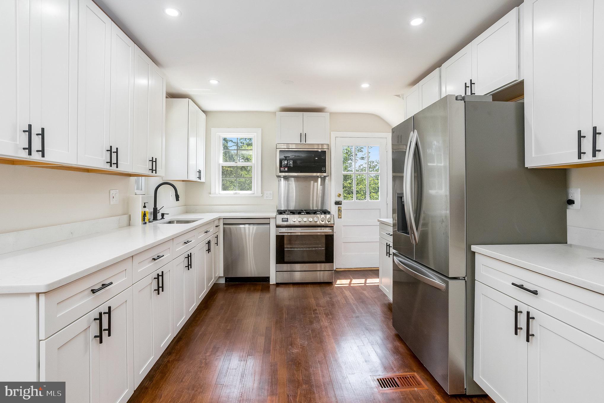 DOMINION HILLS - Residential Lease