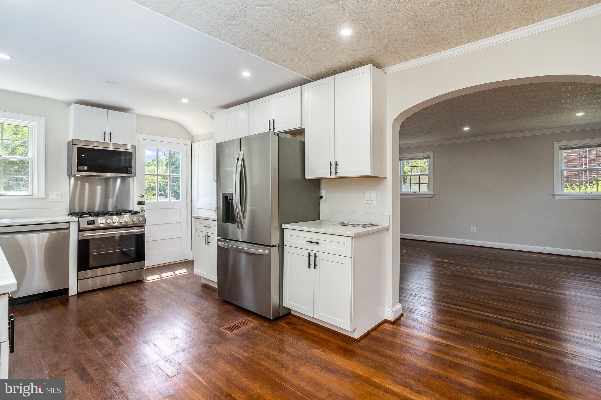 DOMINION HILLS - Residential Lease