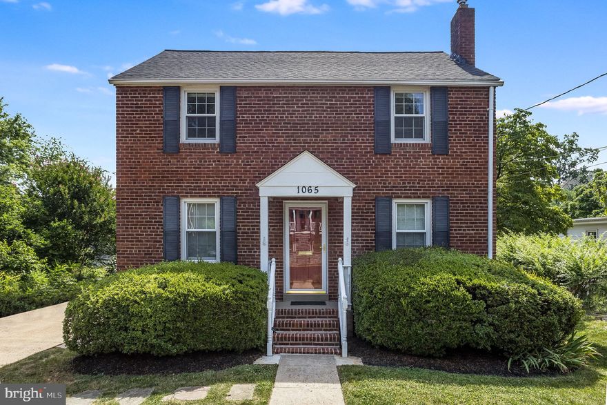 Lovely renovated home in Dominion Hills close to schools, shops, library, and farmer’s market. 

The classic colonial home has four bedrooms, two bathrooms on three finished levels - all recently remodeled.
 
There is off-street parking that can fit two cars, as well as street parking. Gorgeous American Cherry hardwoods throughout the main and upper level. Kitchen has been updated with new cabinets, new stainless-steel appliances, quartz countertops, and new fixtures. The basement exit/entrance leads to a patio perfect for enjoying sunny weather.

At time of listing, home is in the Cardinal-Swanson-Yorktown school pyramid. Includes lawn mowing. Multi-year lease is okay.
 
The Dominion Hills neighborhood is part of the Westover community - brand new Cardinal elementary school, Westover library, beer garden, the Italian store, Toby's ice cream, Lebanese Taverna, and more. One block to bike path, 1-mile to East Falls Church metro. Several parks nearby including the W&OD Trail, Four Mile Run Trail, Upton Hills Regional Park, Powhatan Springs State Park, Bluemont Park, Bon Air Park & Memorial Rose Garden, and Madison Manor Park. In addition, Eden Center, Target, and several grocery stores are nearby for easy shopping.