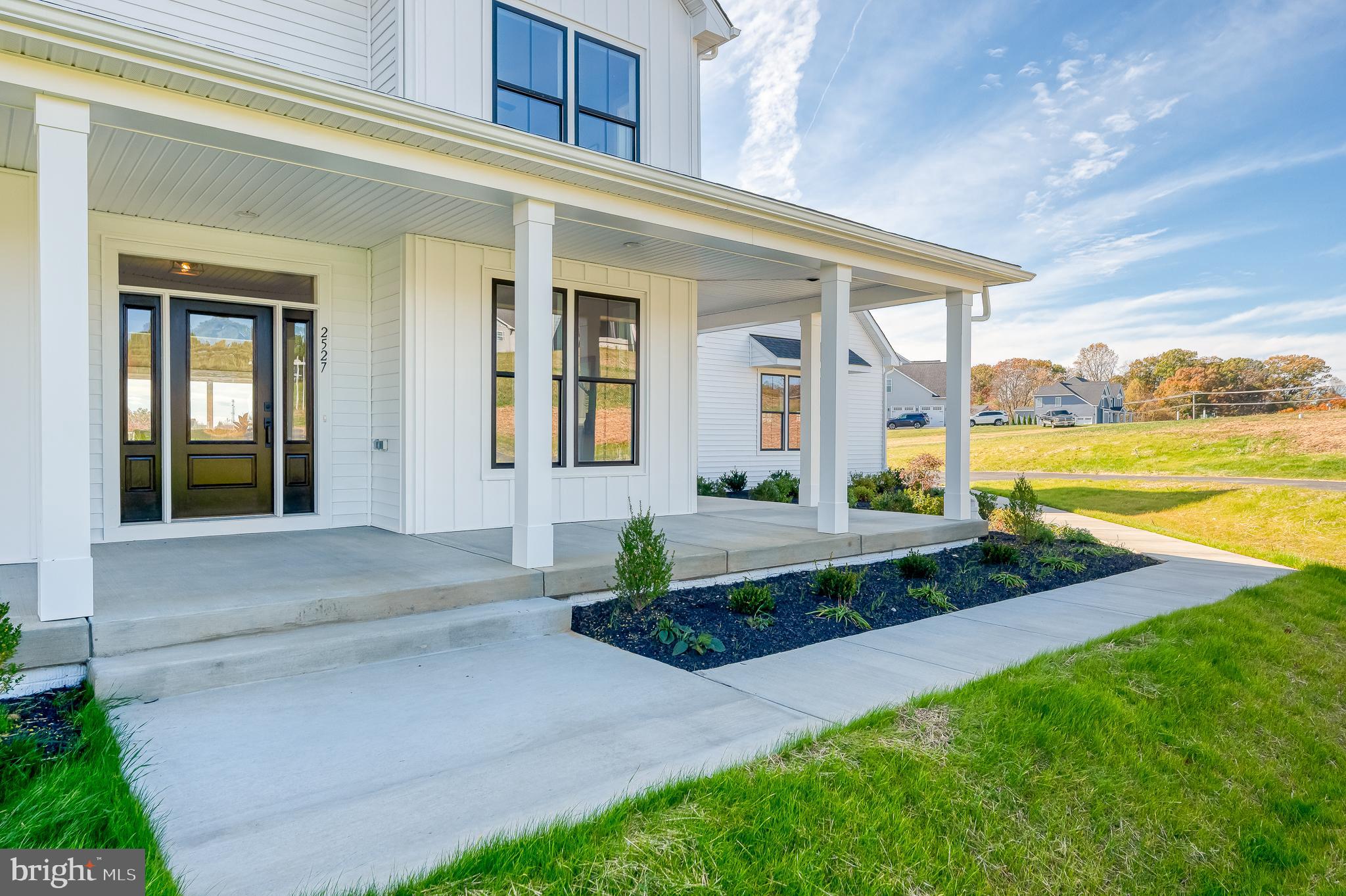 2527A FOURLEAF DRIVE