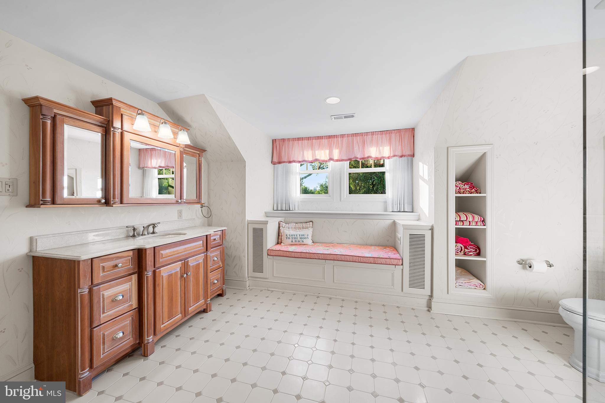 SOUTH WAYNE - Residential