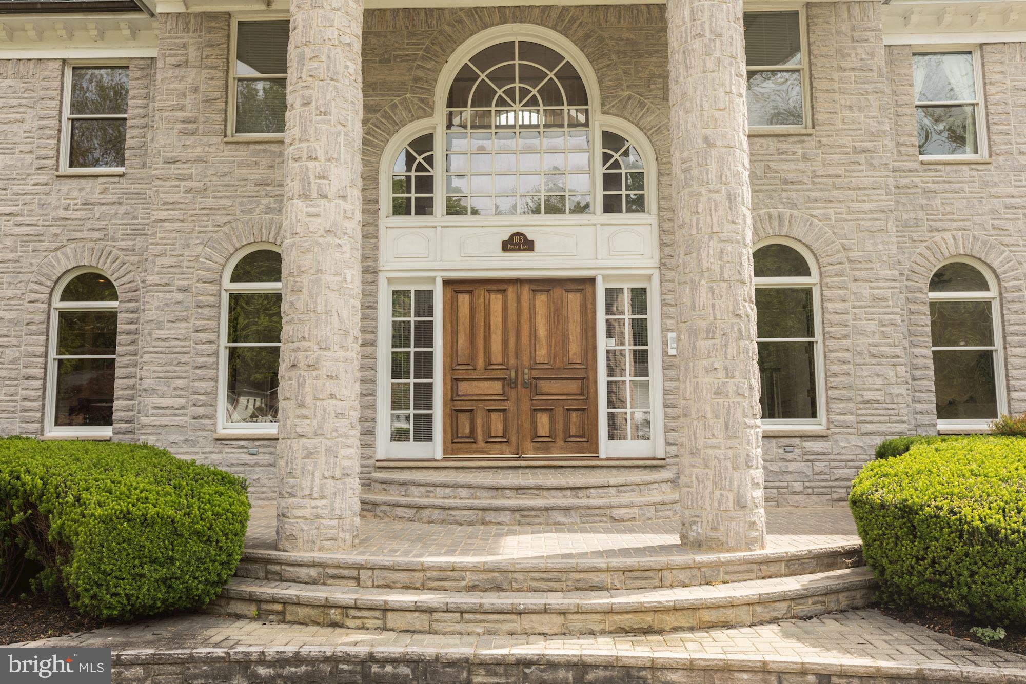 JOHN LEARY - Residential