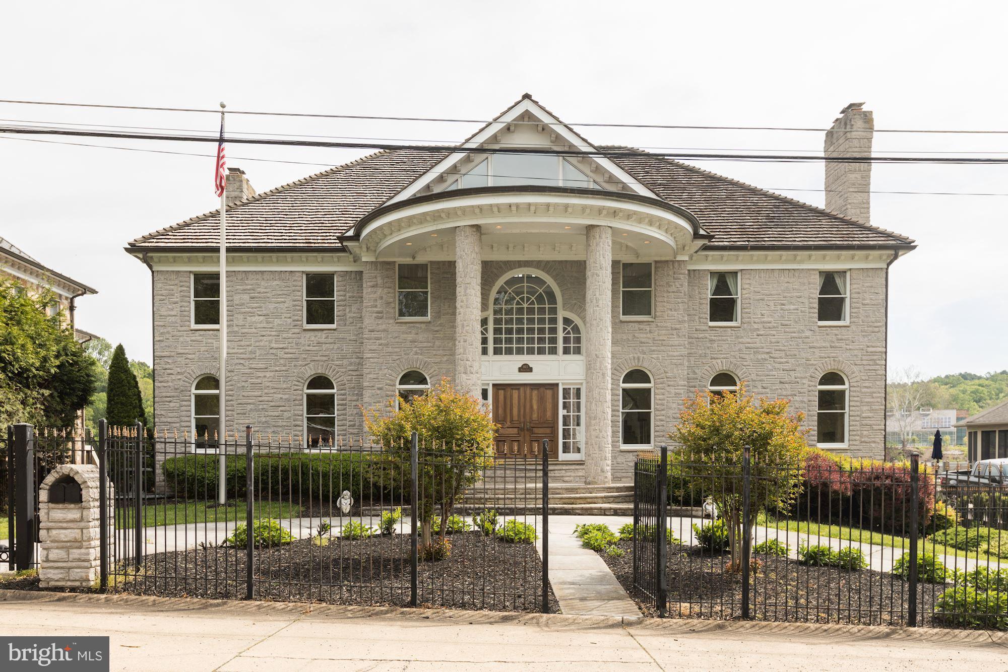 JOHN LEARY - Residential