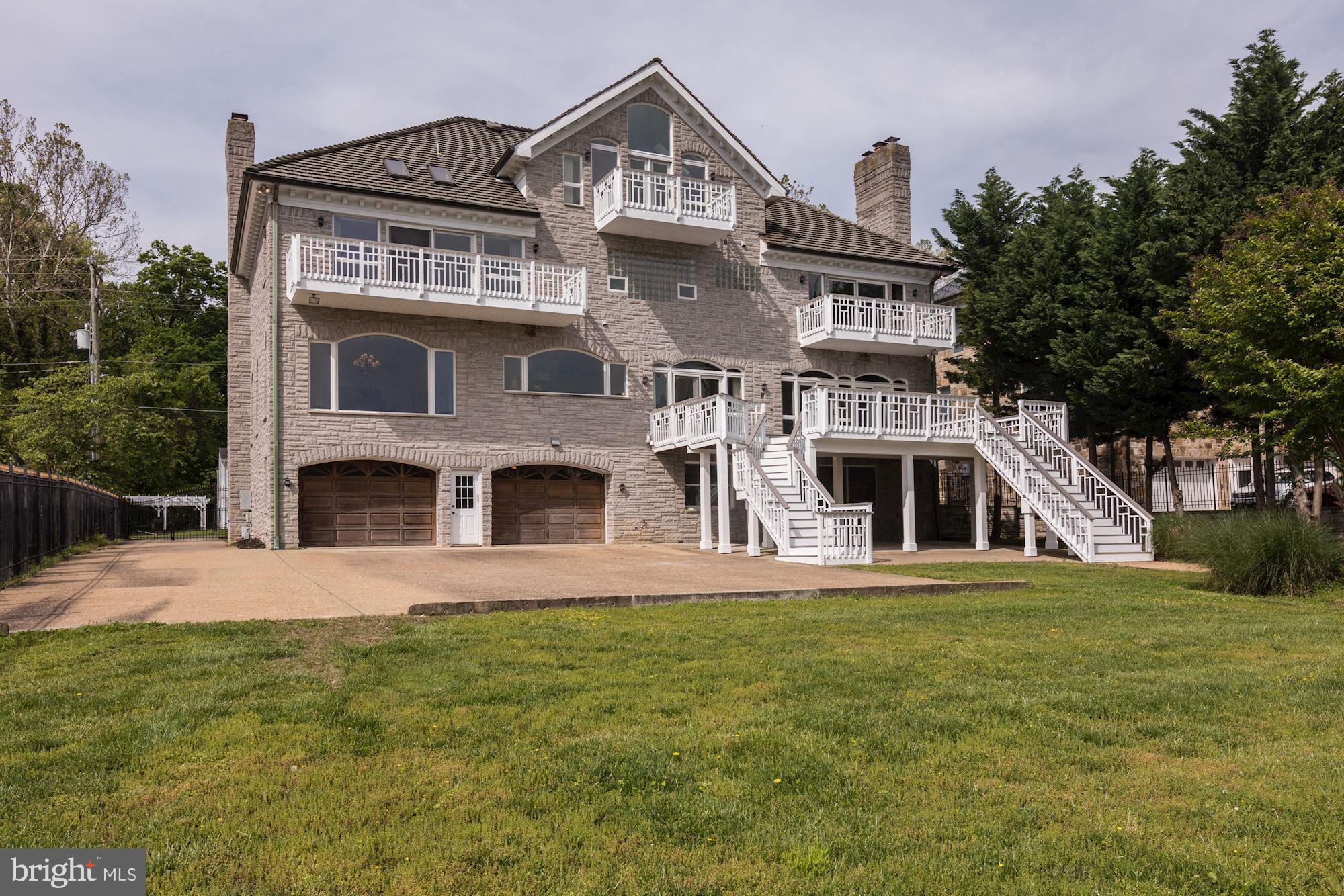 JOHN LEARY - Residential