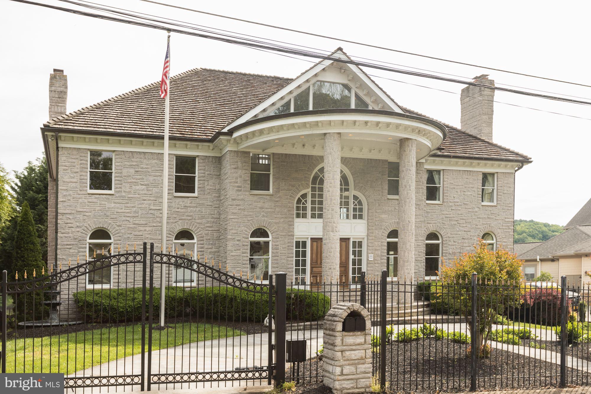 JOHN LEARY - Residential