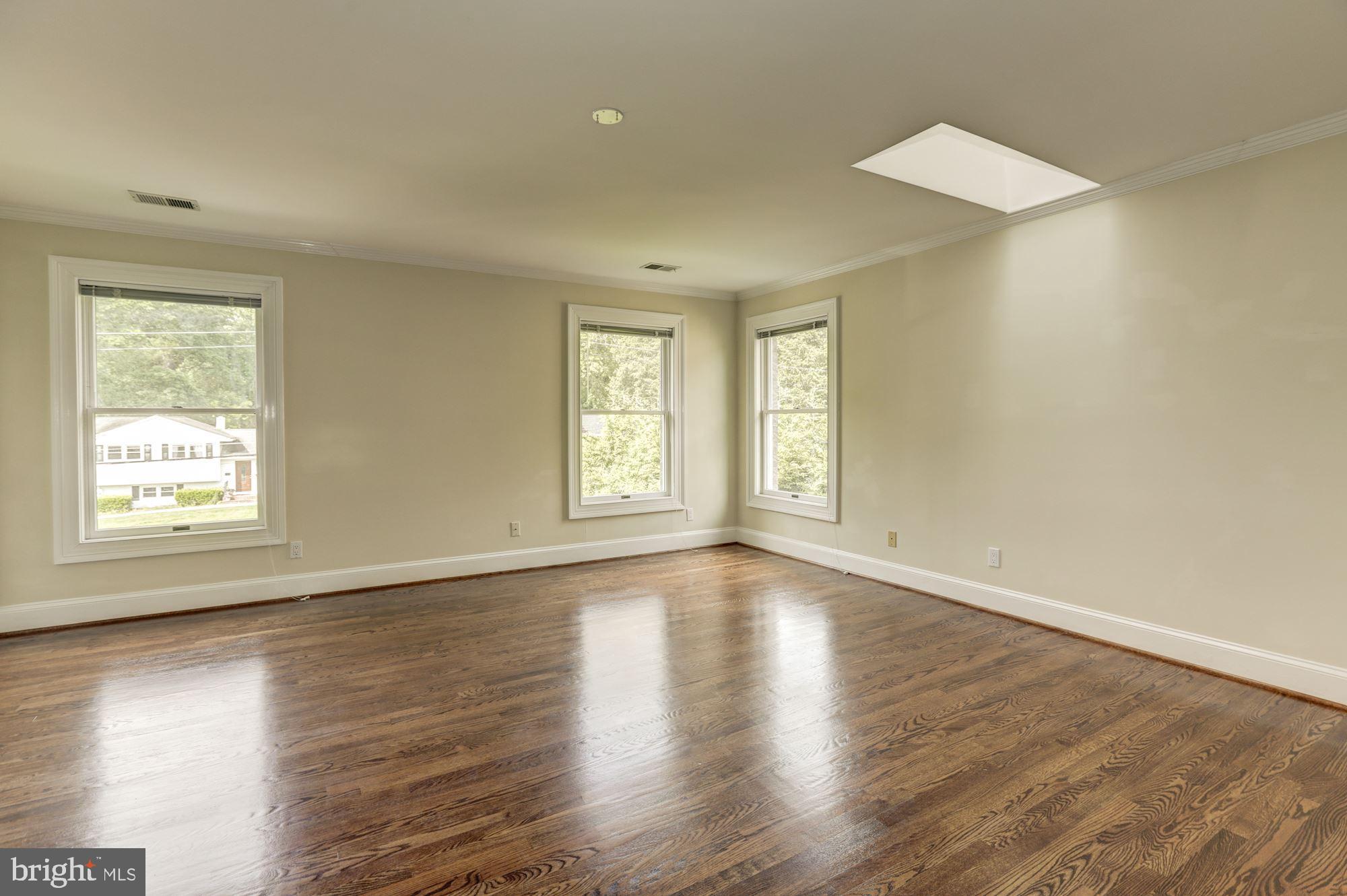 JOHN LEARY - Residential