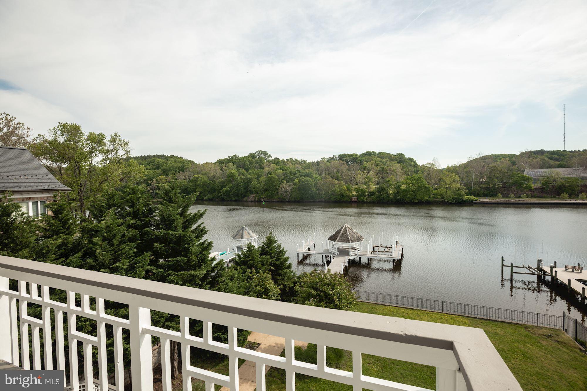 JOHN LEARY - Residential