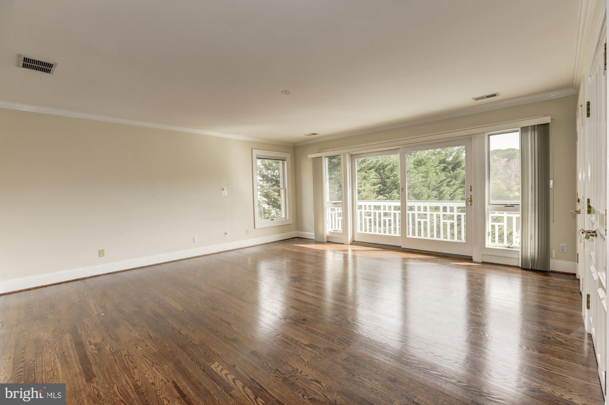 JOHN LEARY - Residential