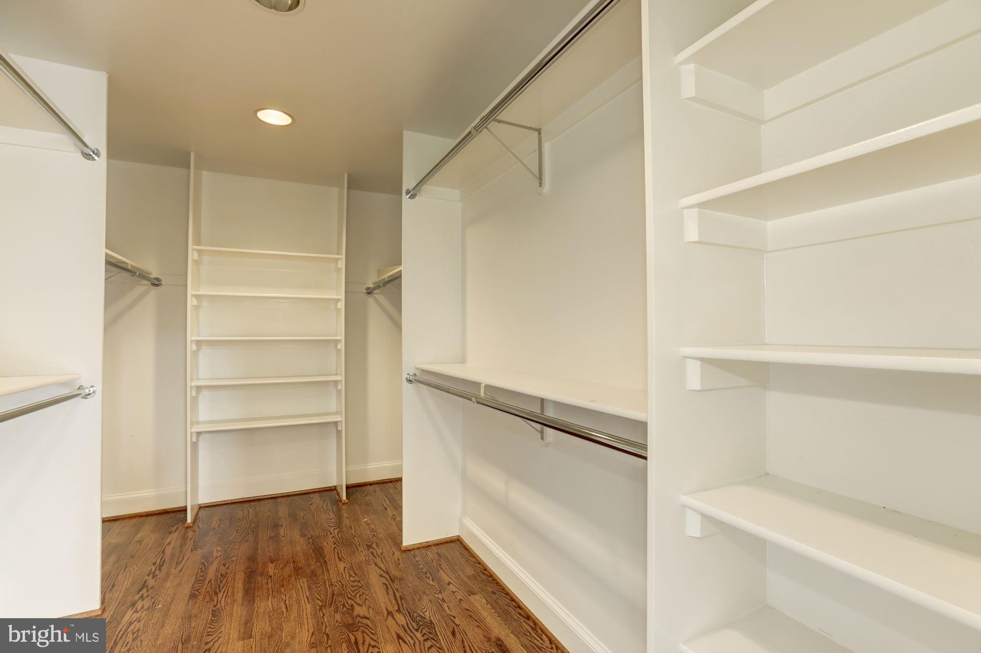 JOHN LEARY - Residential