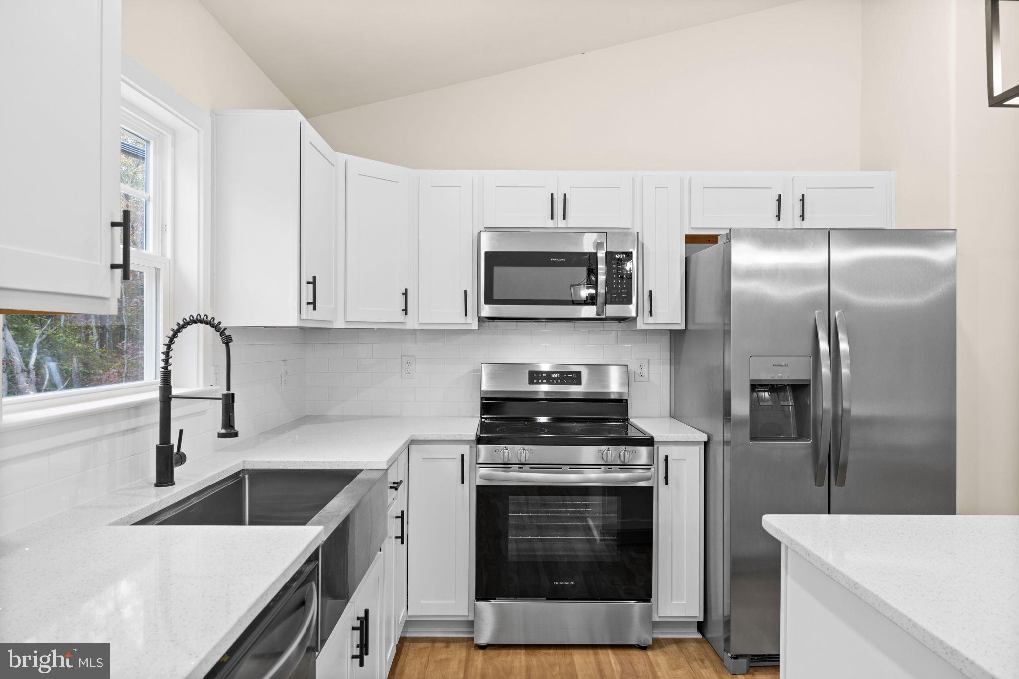 CAROLINE PINES - Residential