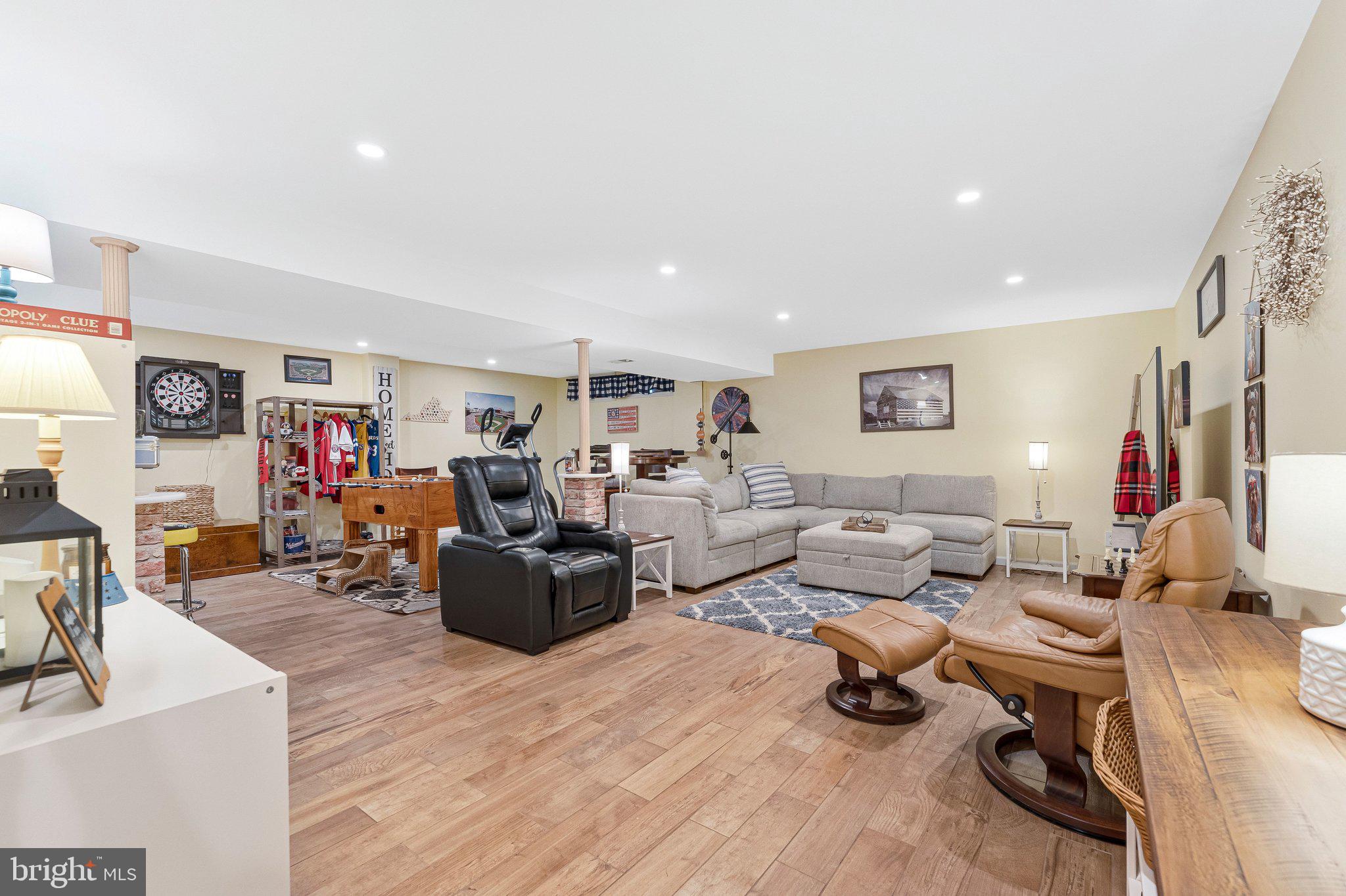 HASTINGS HUNT - Residential