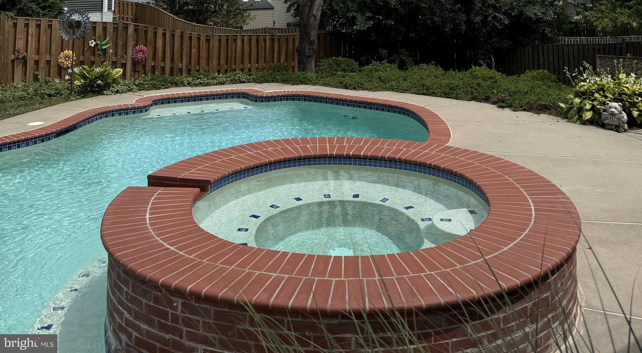 HASTINGS HUNT - Residential