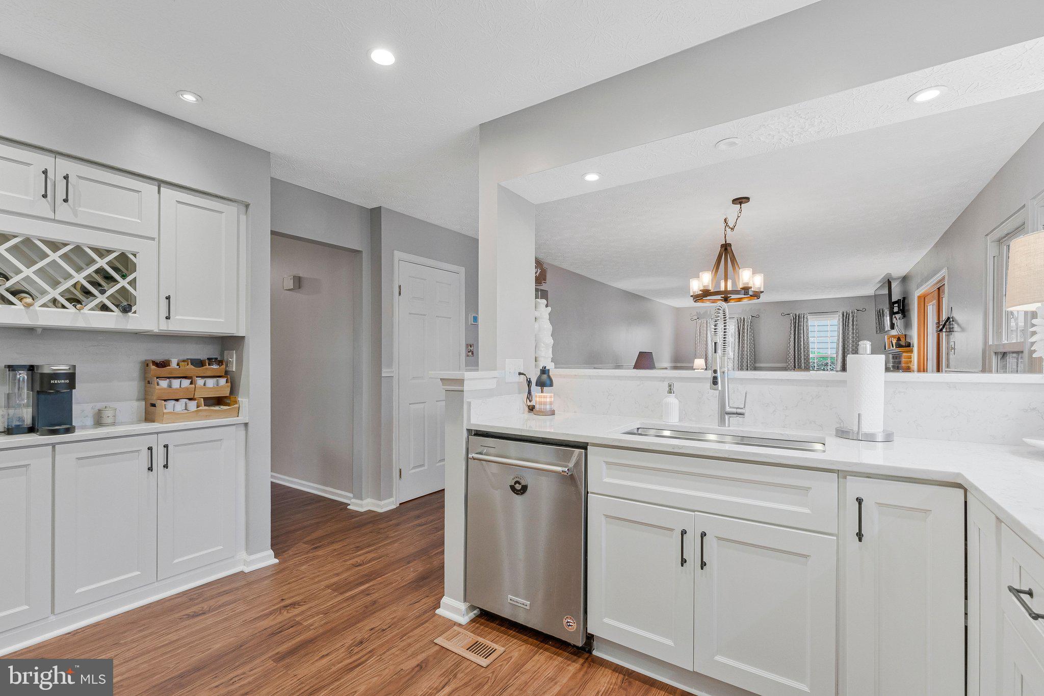 HASTINGS HUNT - Residential