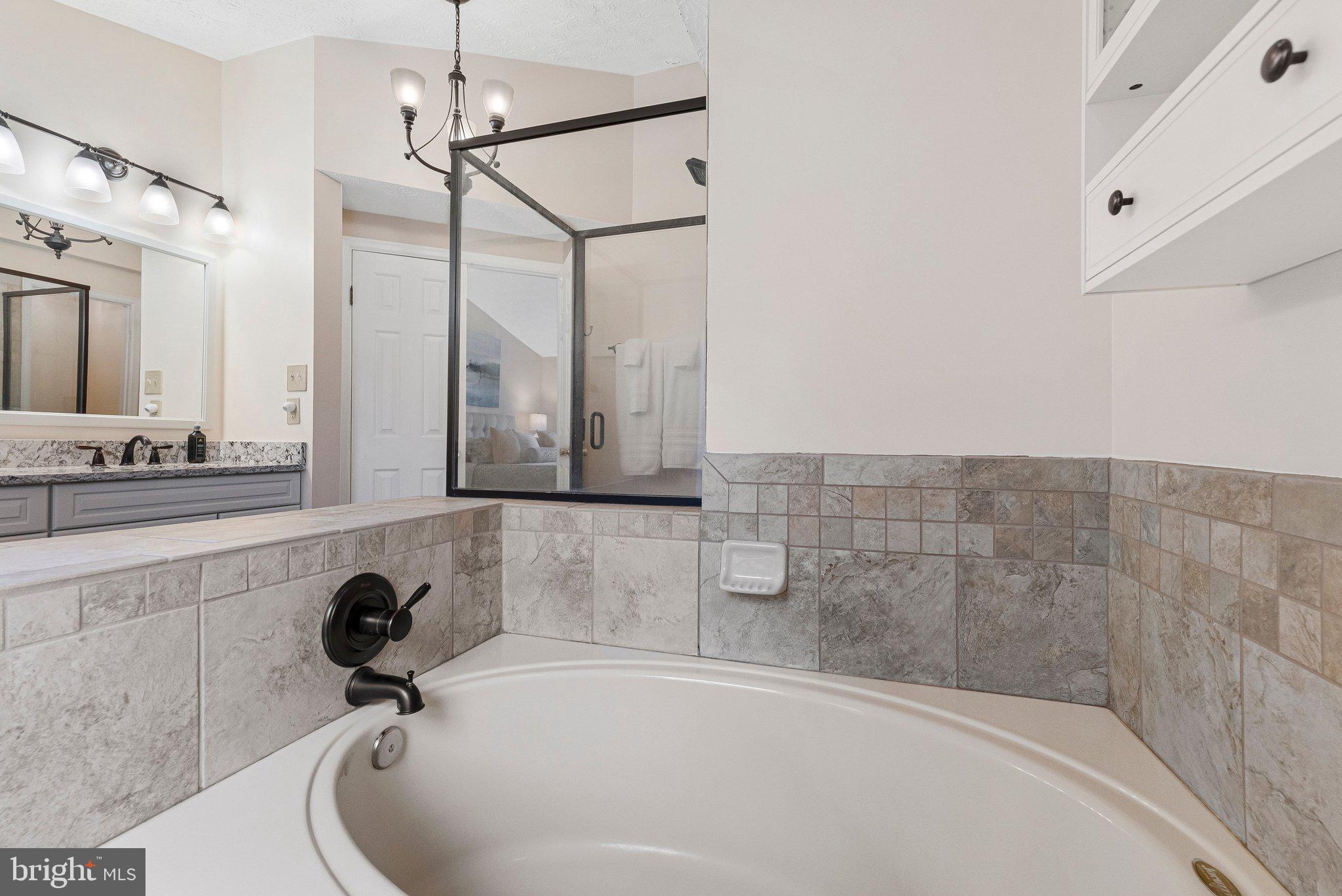 HASTINGS HUNT - Residential