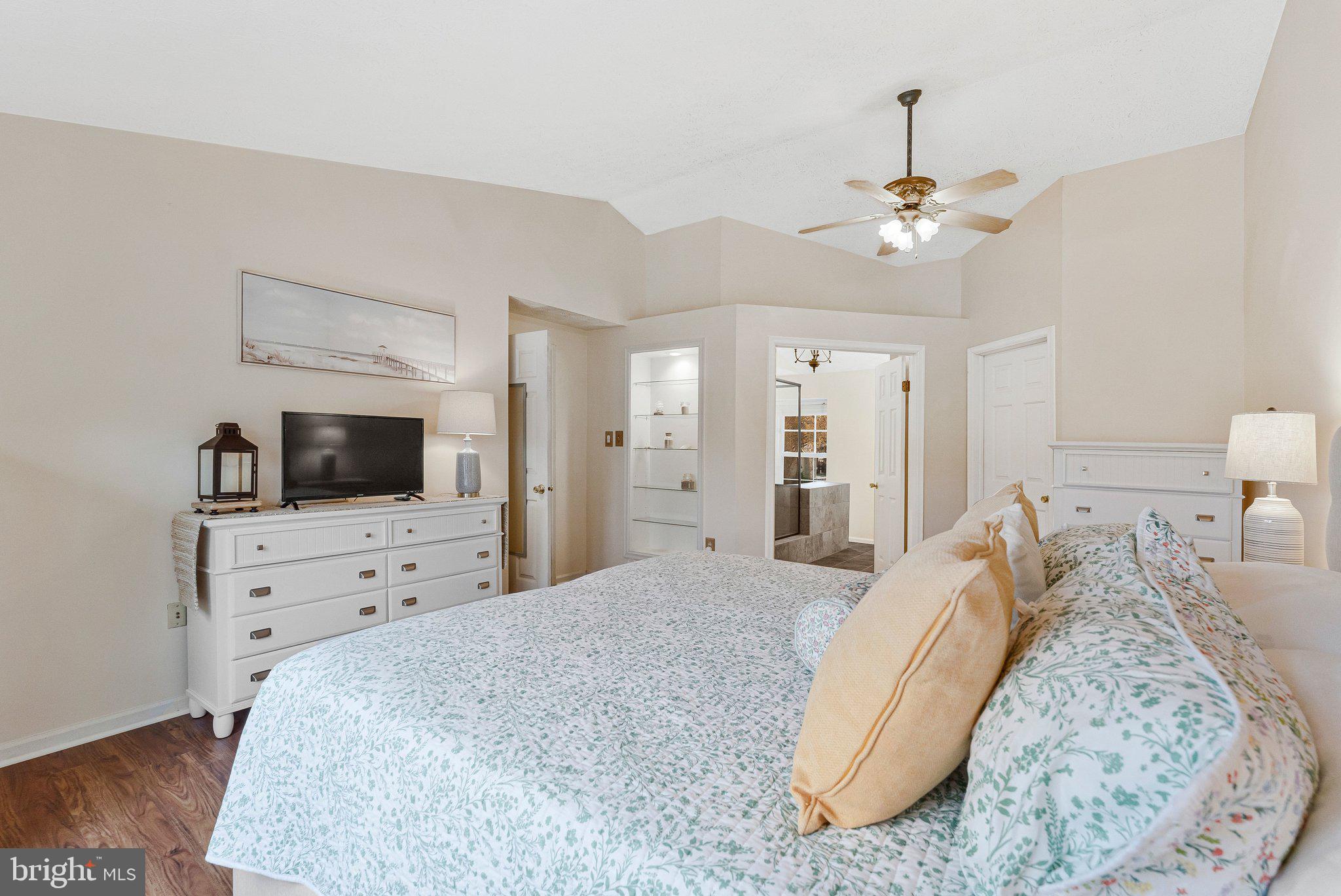 HASTINGS HUNT - Residential