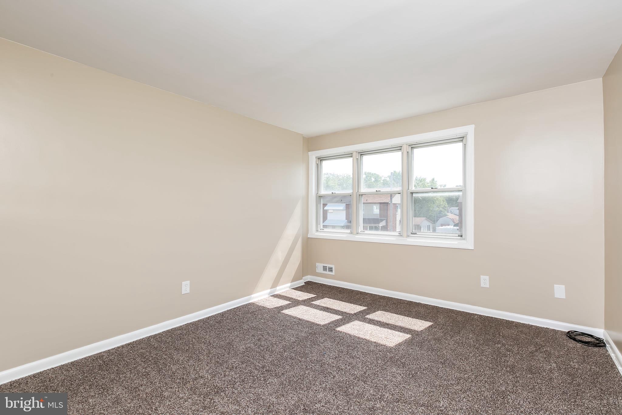 EASTFIELD - Residential