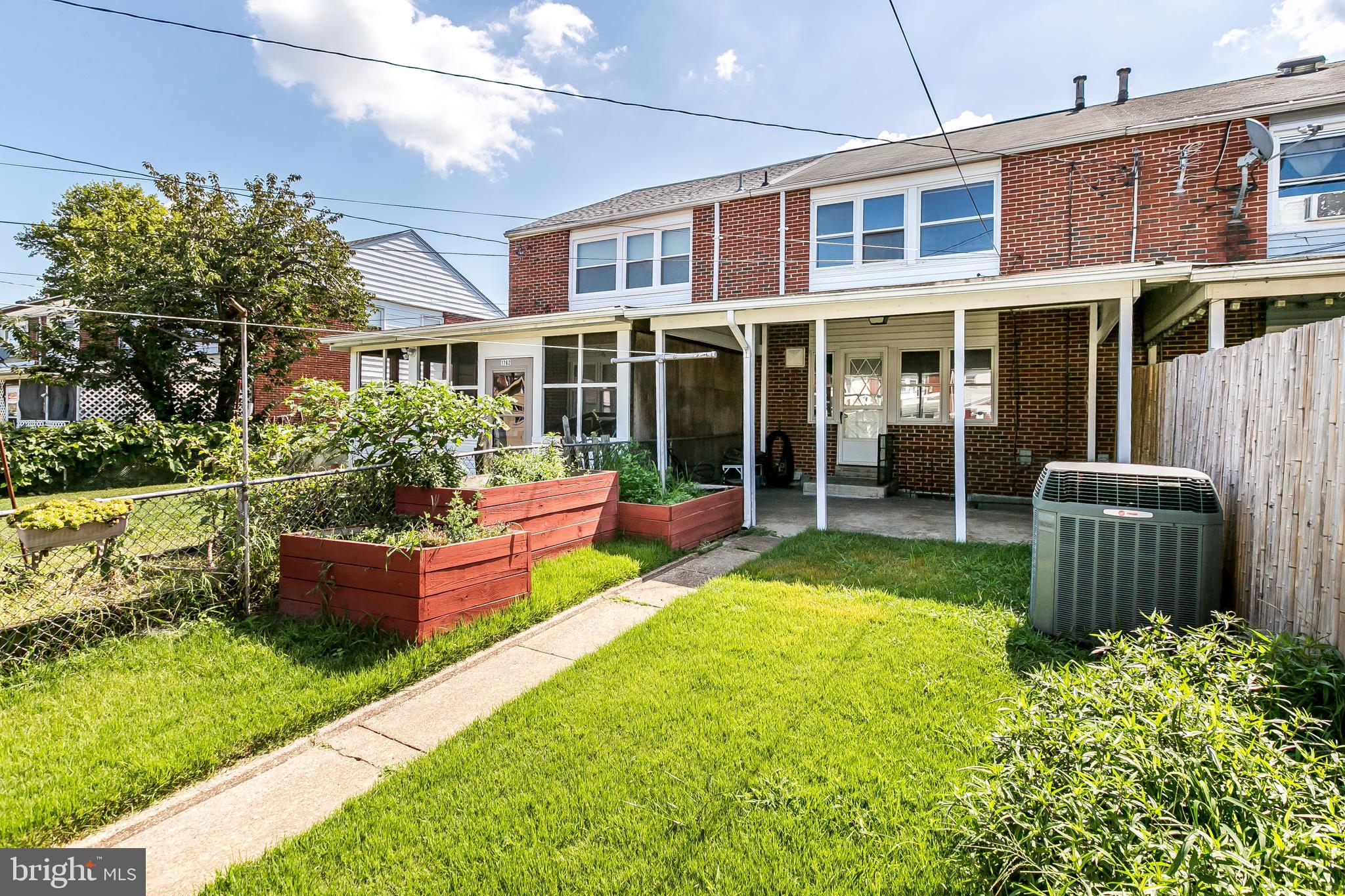 EASTFIELD - Residential