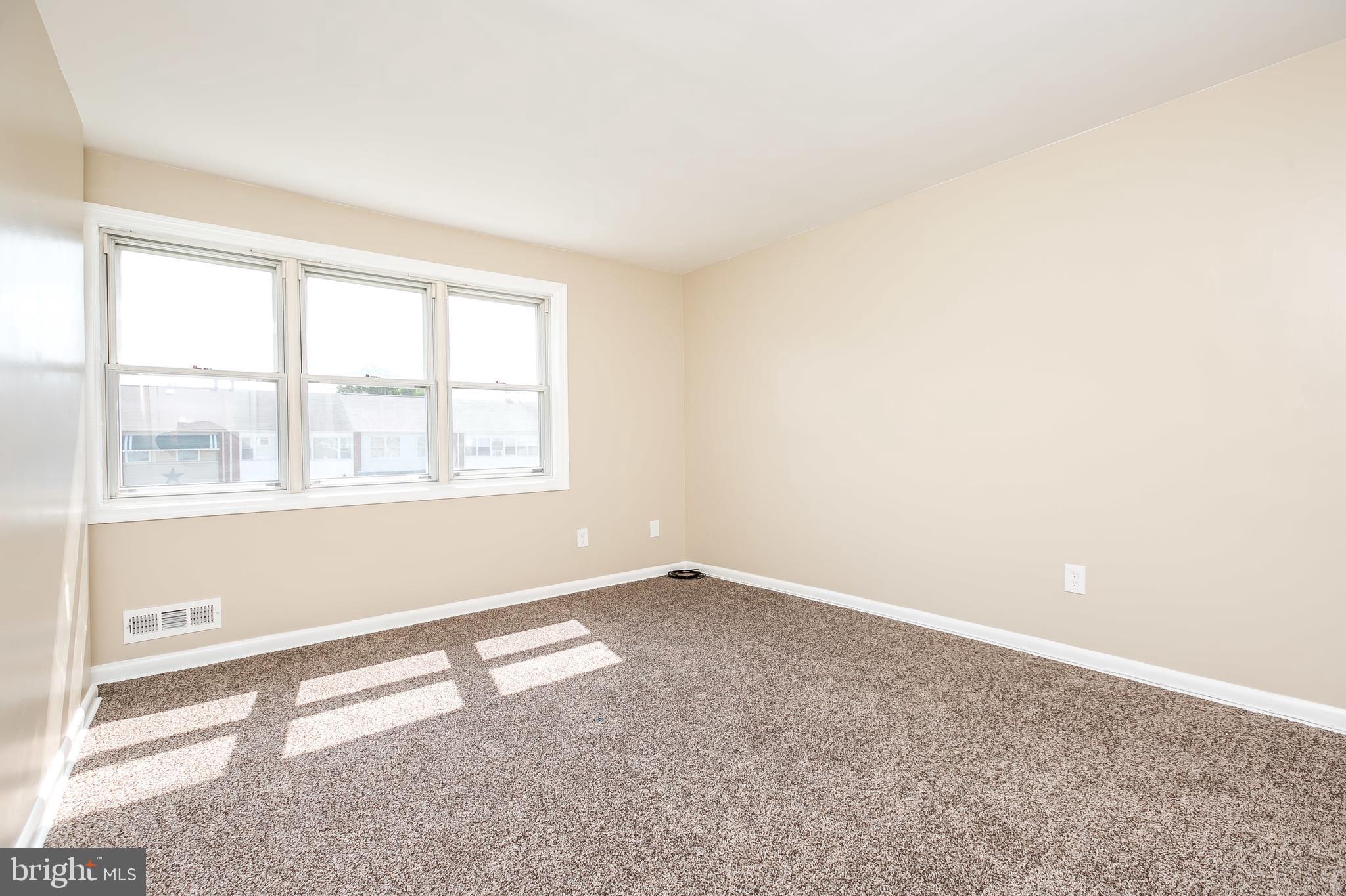 EASTFIELD - Residential