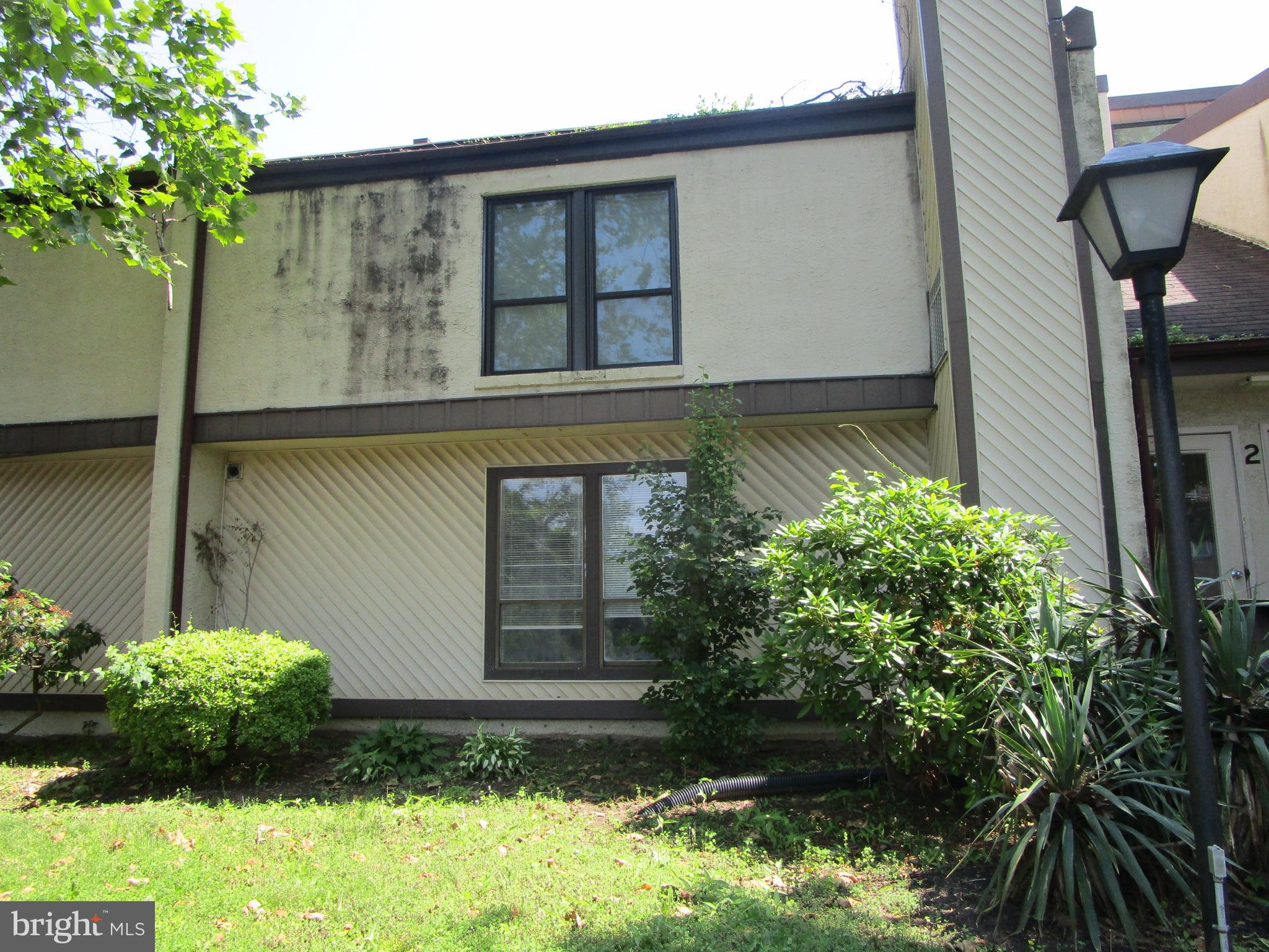 CARRIAGE HOUSE CONDO - Residential