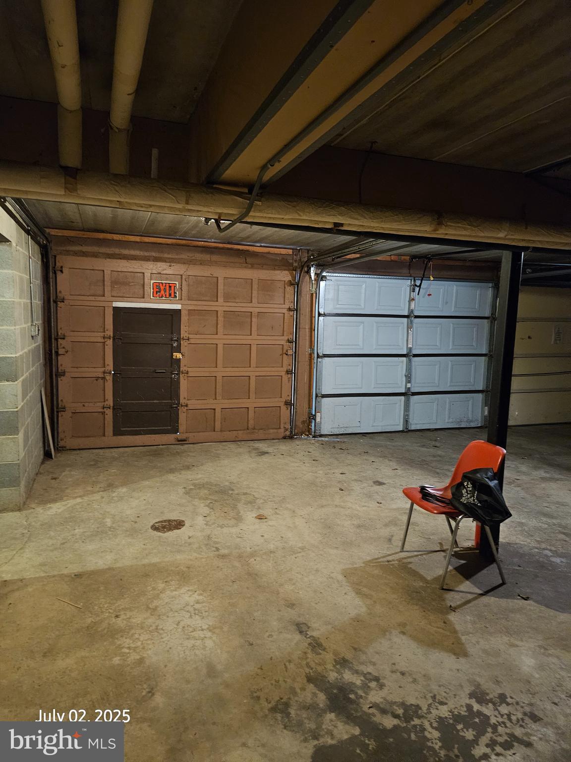 CARRIAGE HOUSE CONDO - Residential