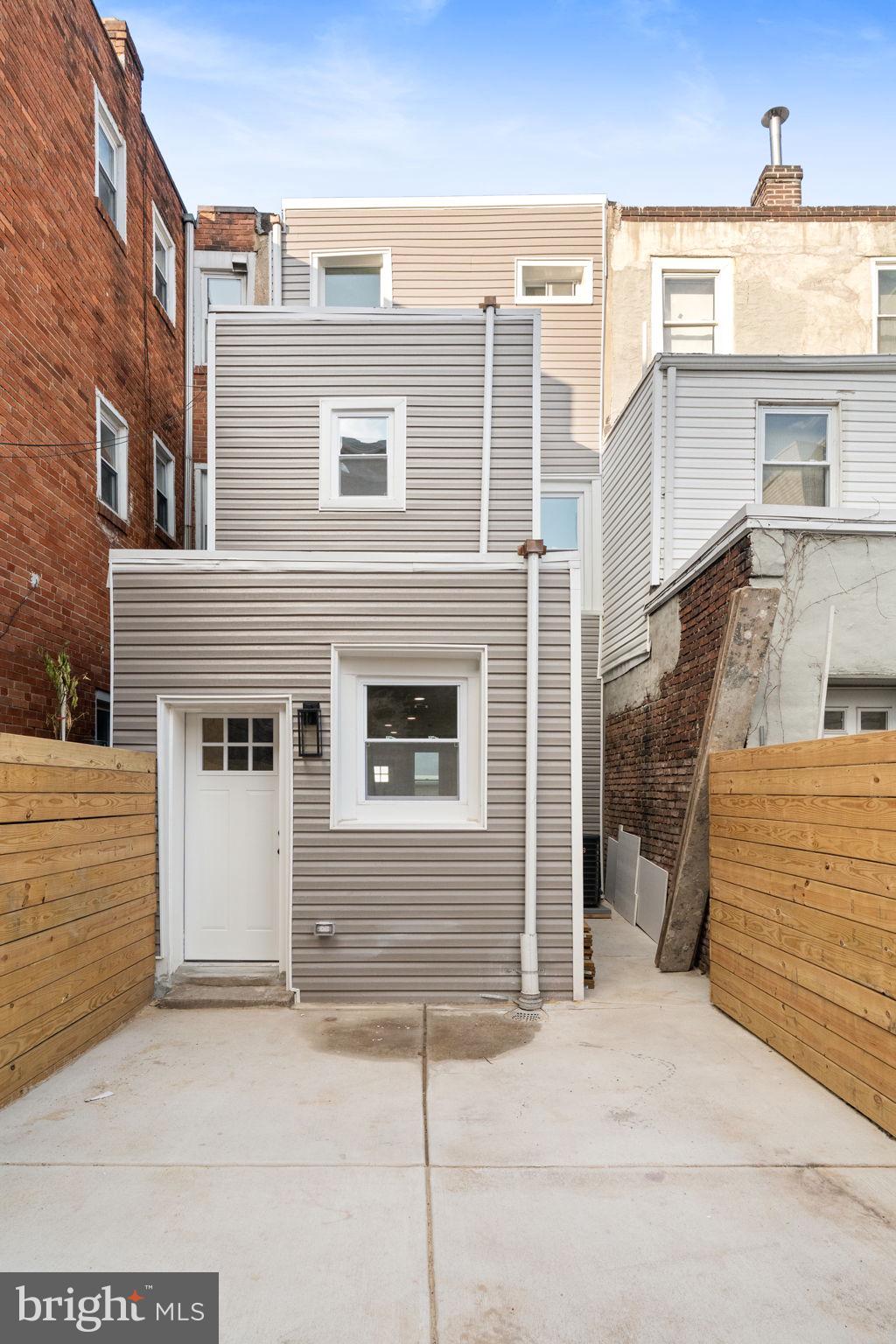 EAST PASSYUNK CROSSING - Residential