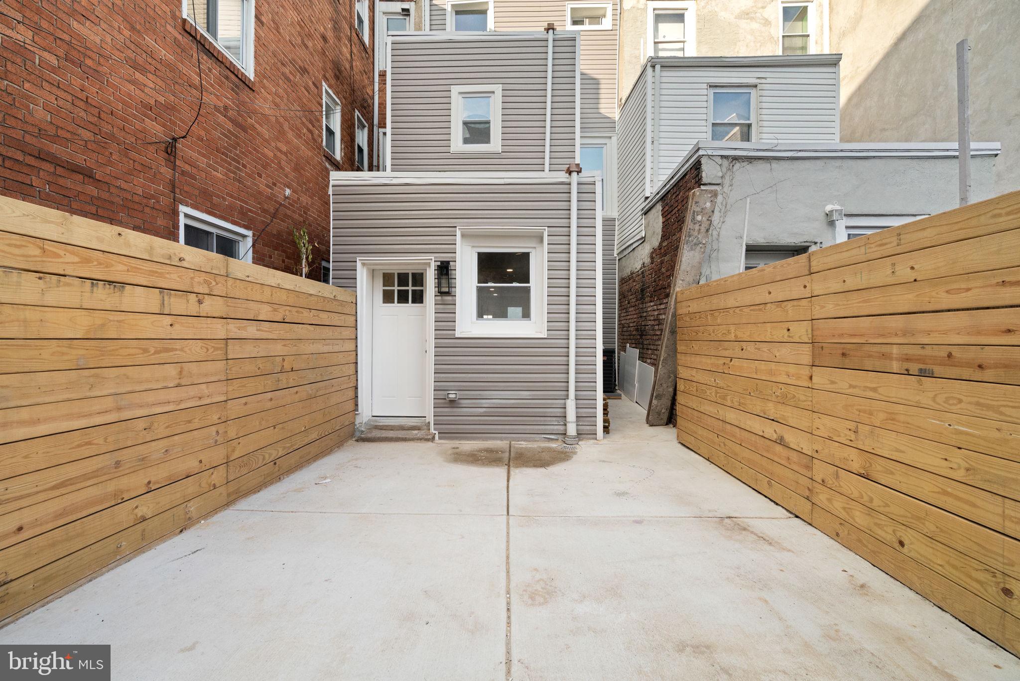 EAST PASSYUNK CROSSING - Residential