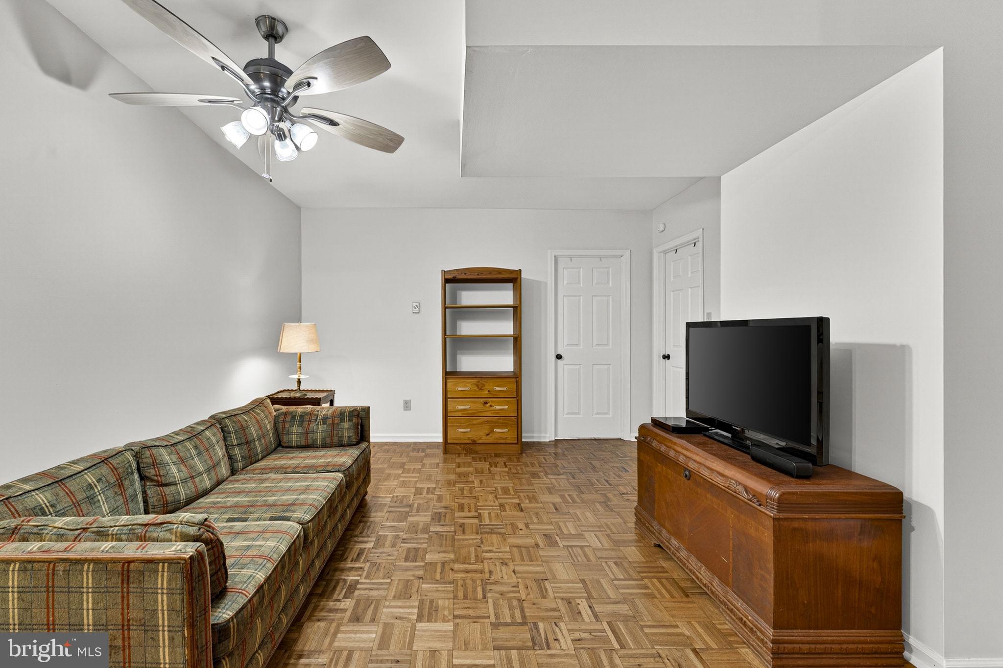 SOMERVILLE ESTATES - Residential