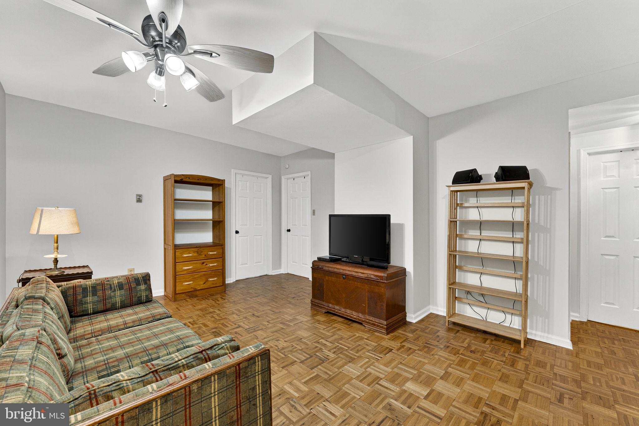 SOMERVILLE ESTATES - Residential