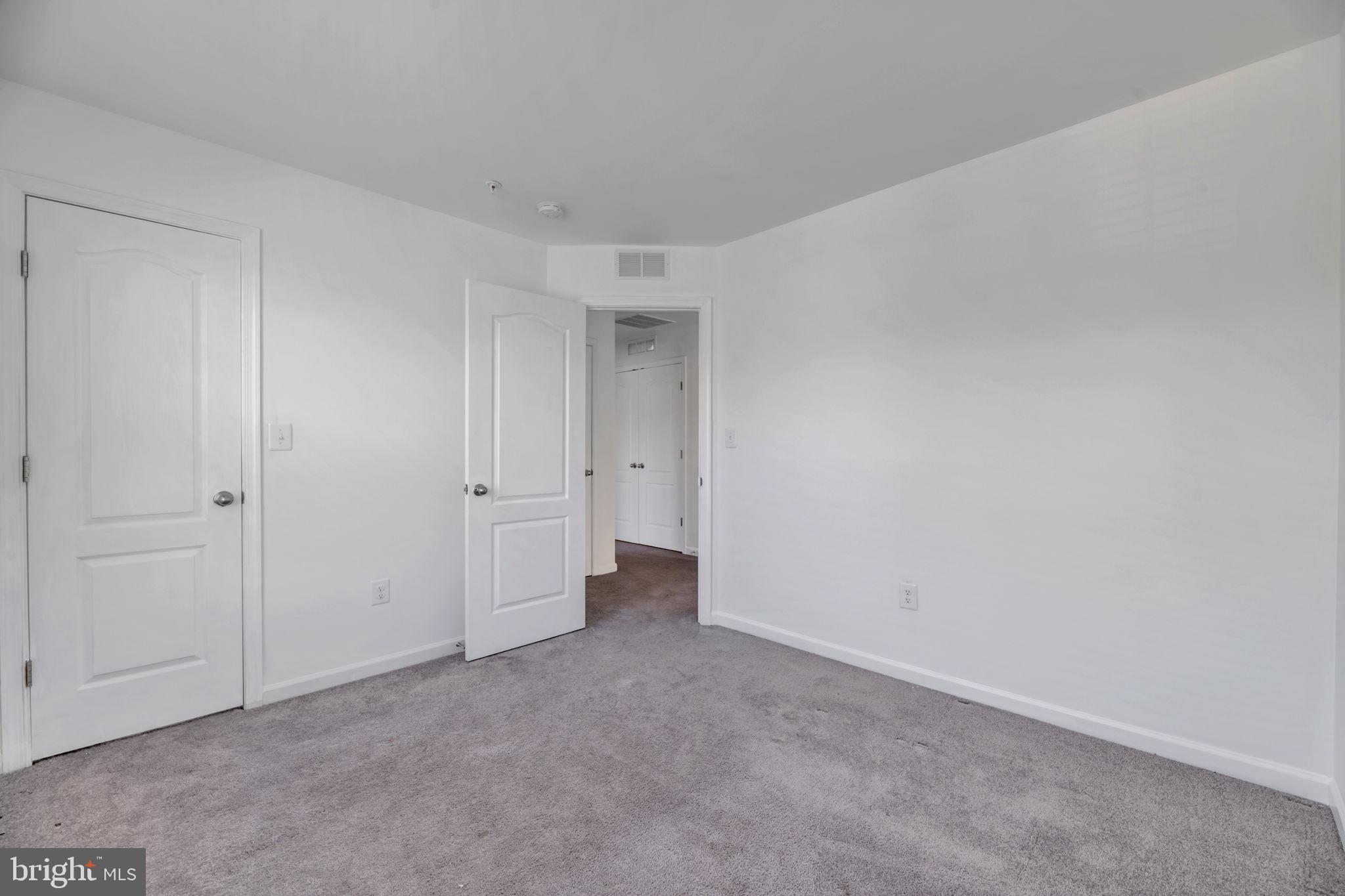 GLENN DALE CROSSING - Residential Lease