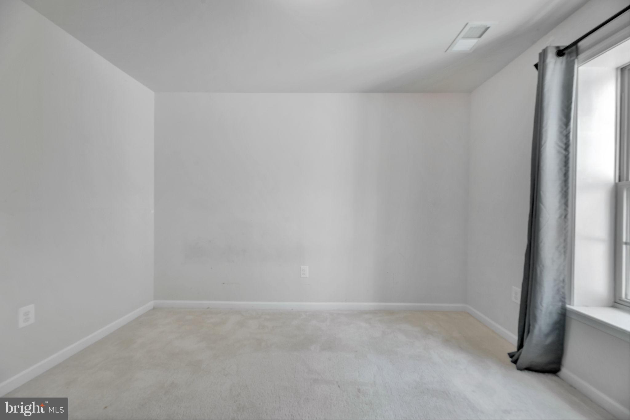 GLENN DALE CROSSING - Residential Lease