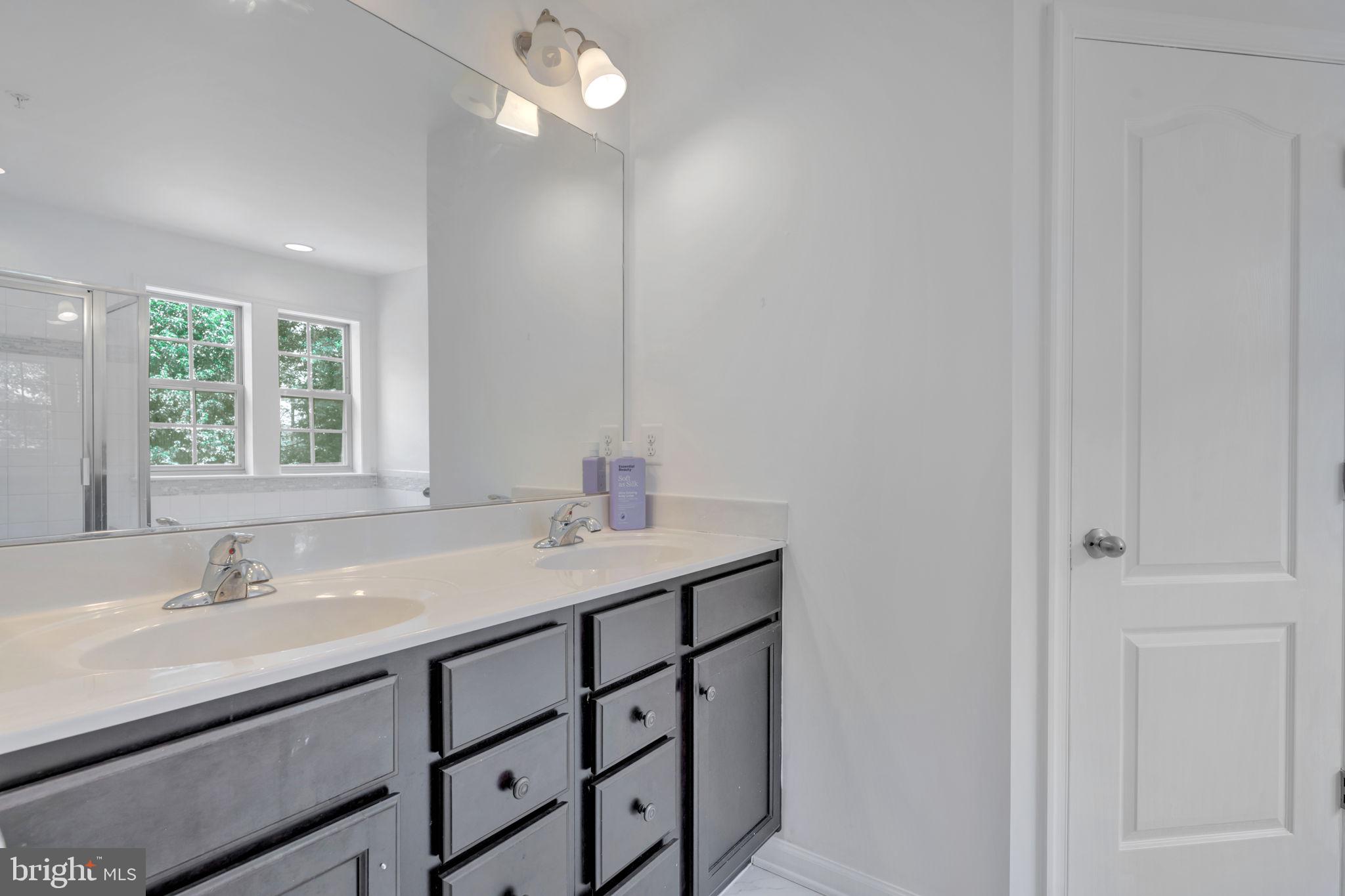 GLENN DALE CROSSING - Residential Lease