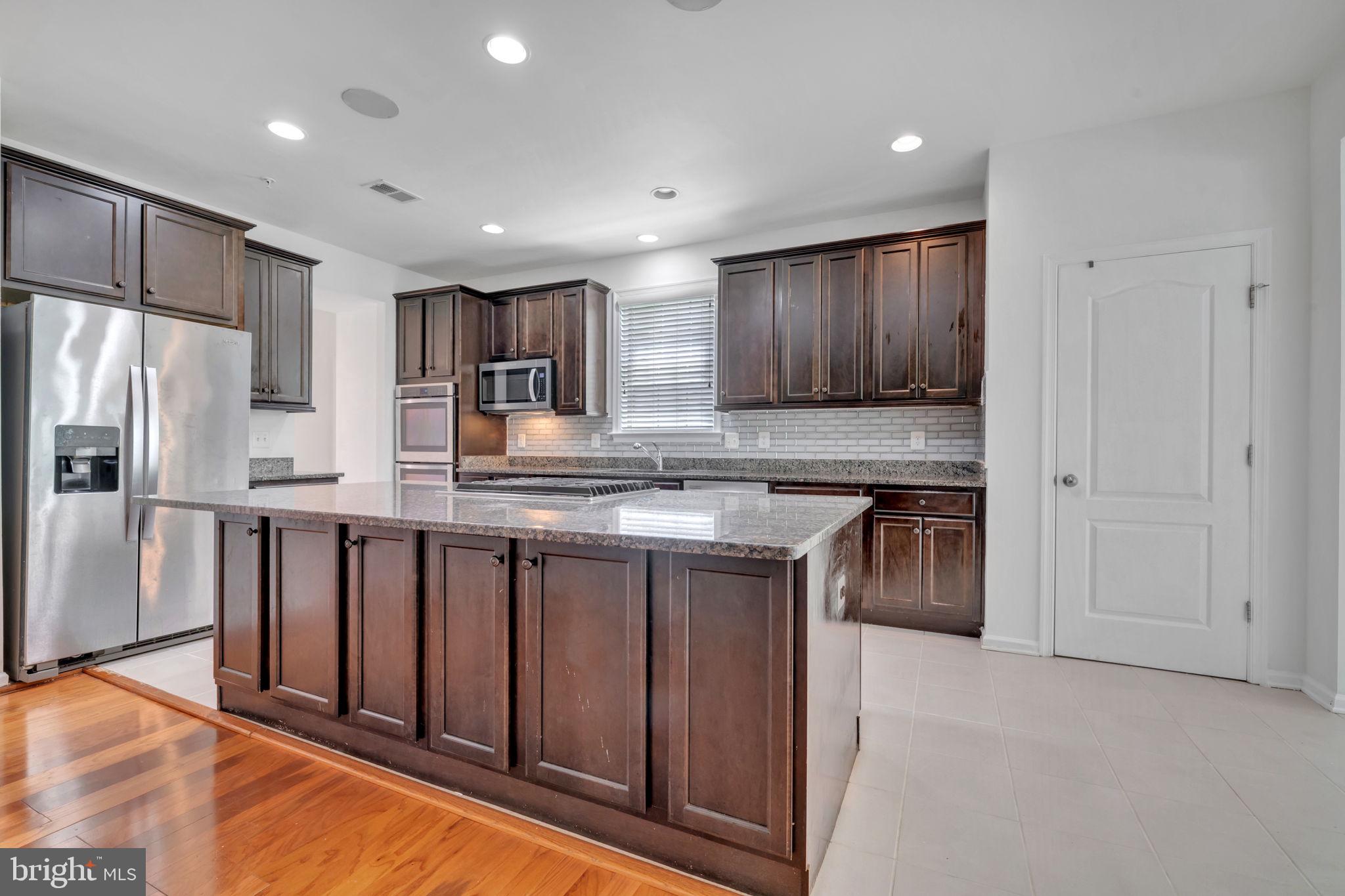 GLENN DALE CROSSING - Residential Lease