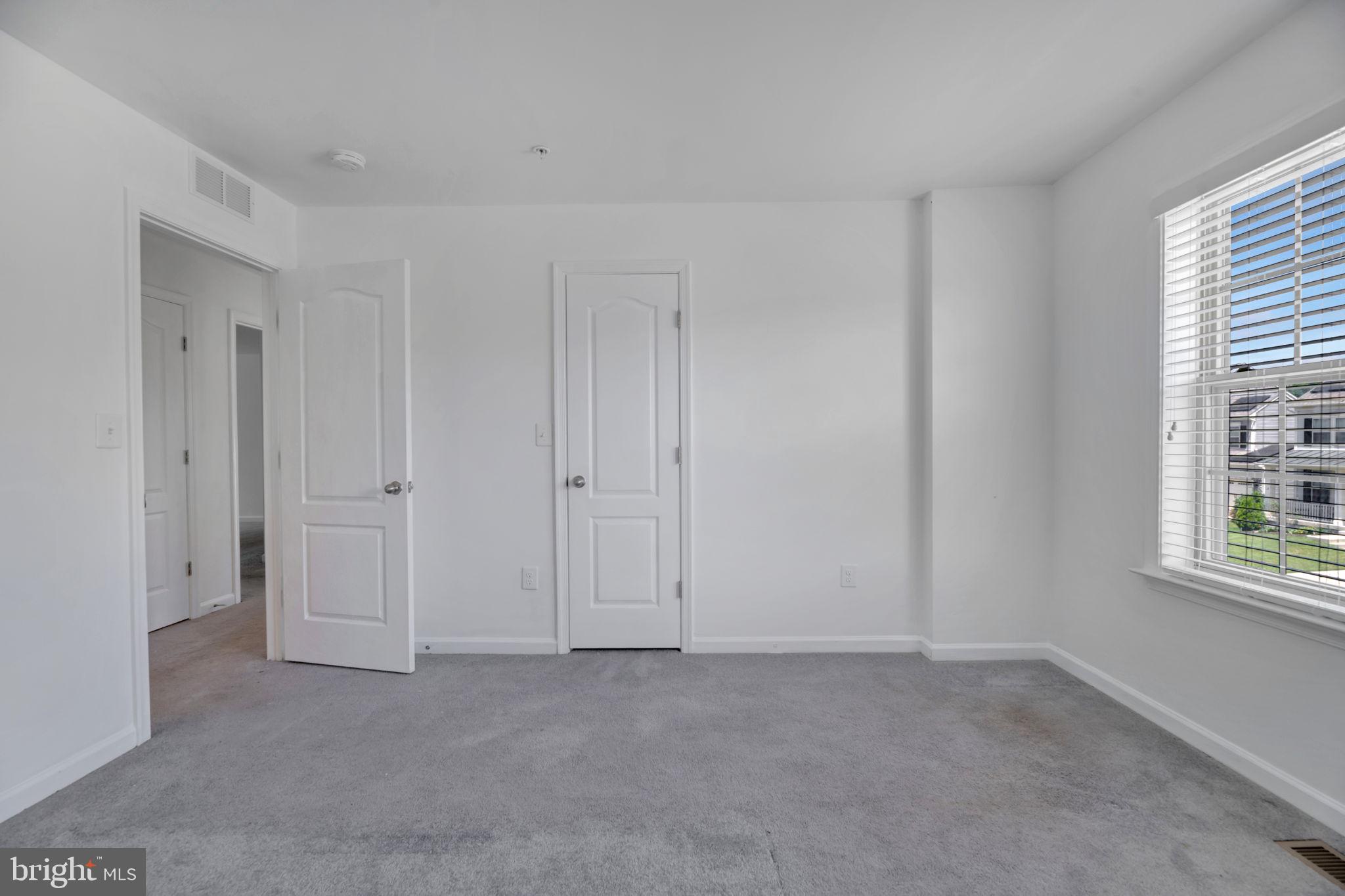 GLENN DALE CROSSING - Residential Lease