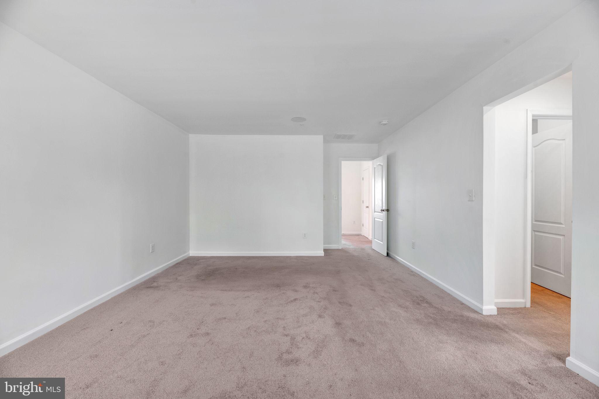 GLENN DALE CROSSING - Residential Lease