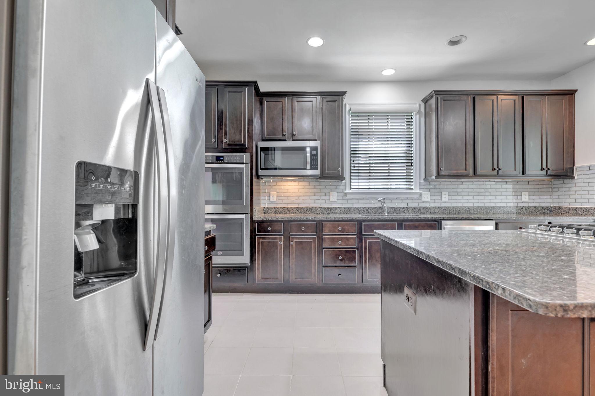 GLENN DALE CROSSING - Residential Lease