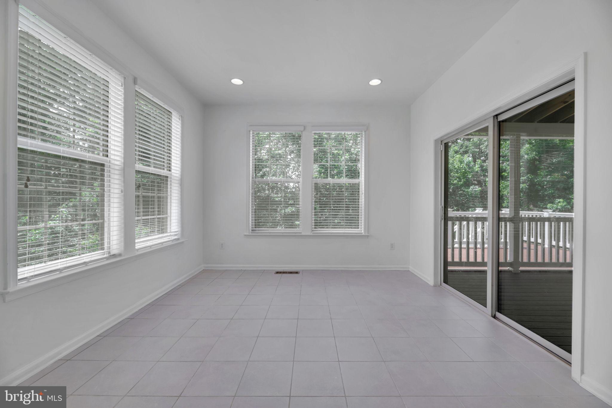 GLENN DALE CROSSING - Residential Lease