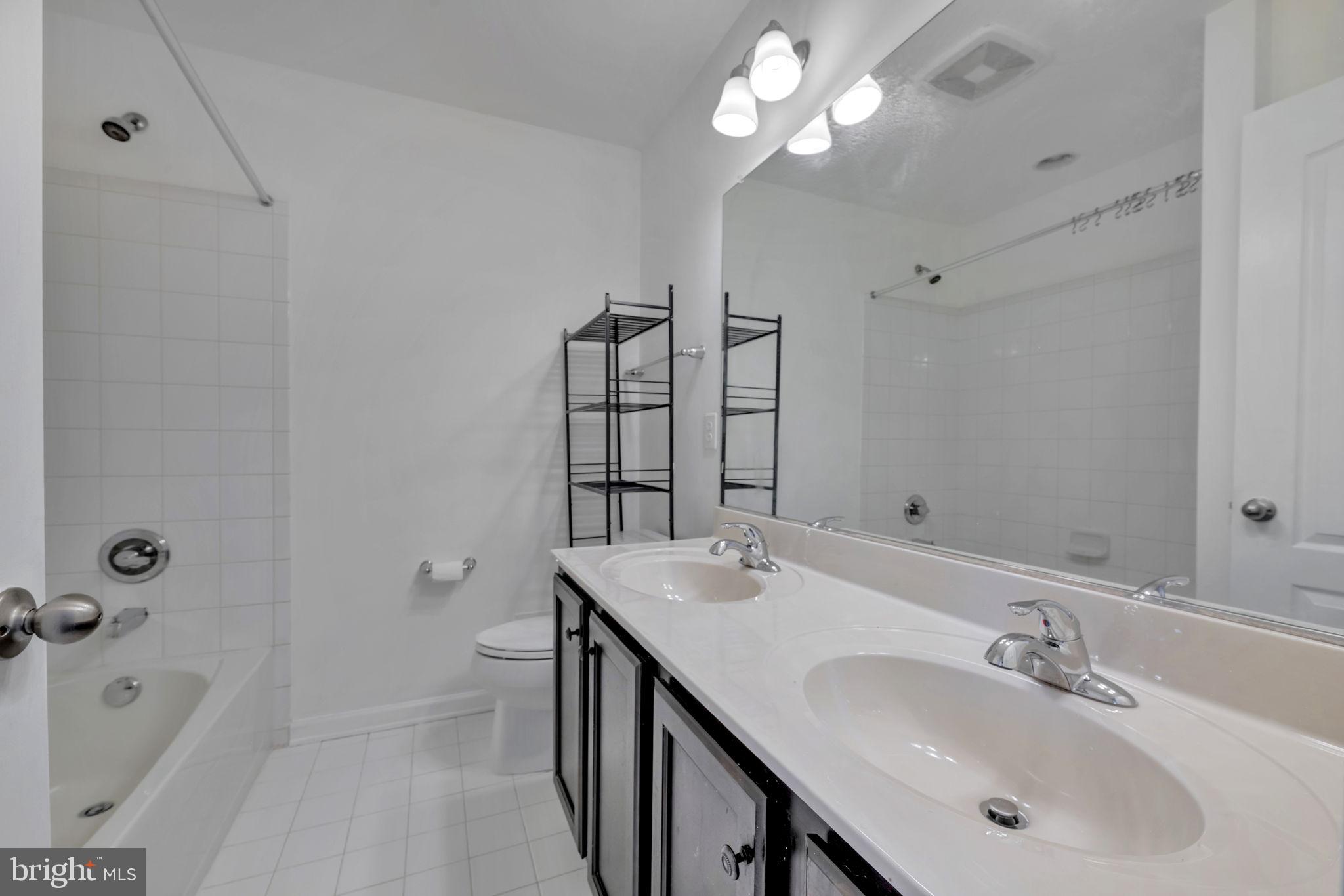 GLENN DALE CROSSING - Residential Lease