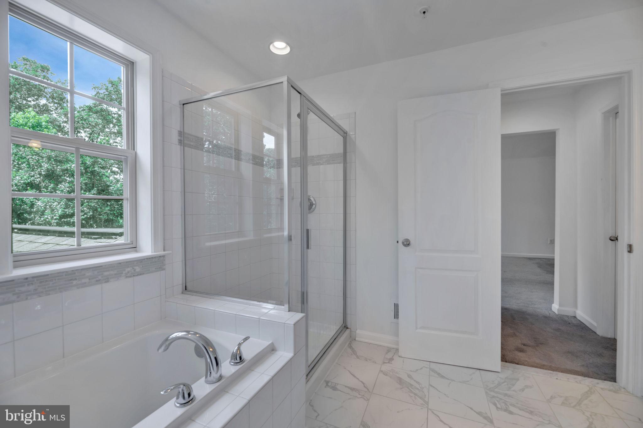 GLENN DALE CROSSING - Residential Lease