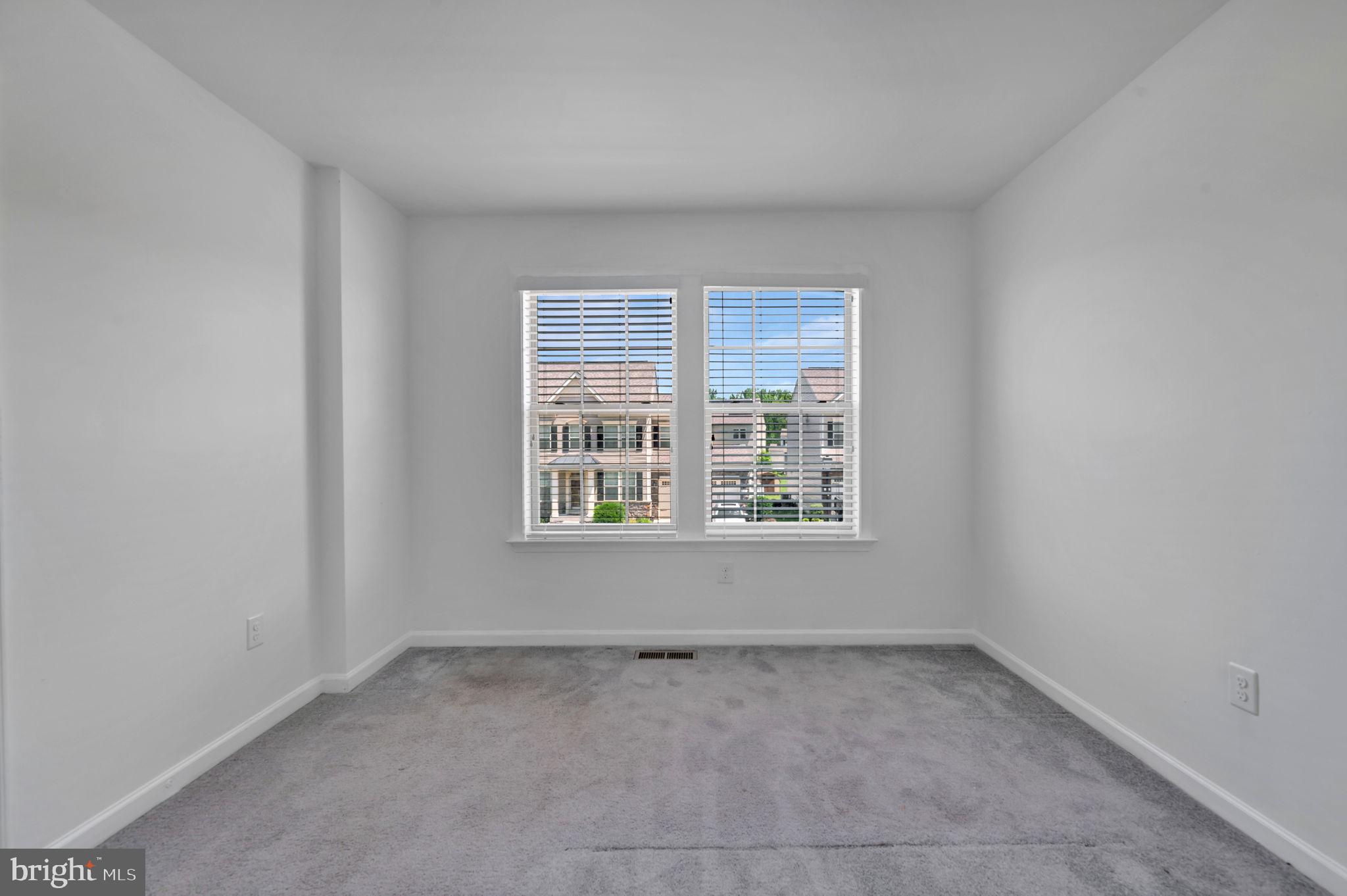 GLENN DALE CROSSING - Residential Lease