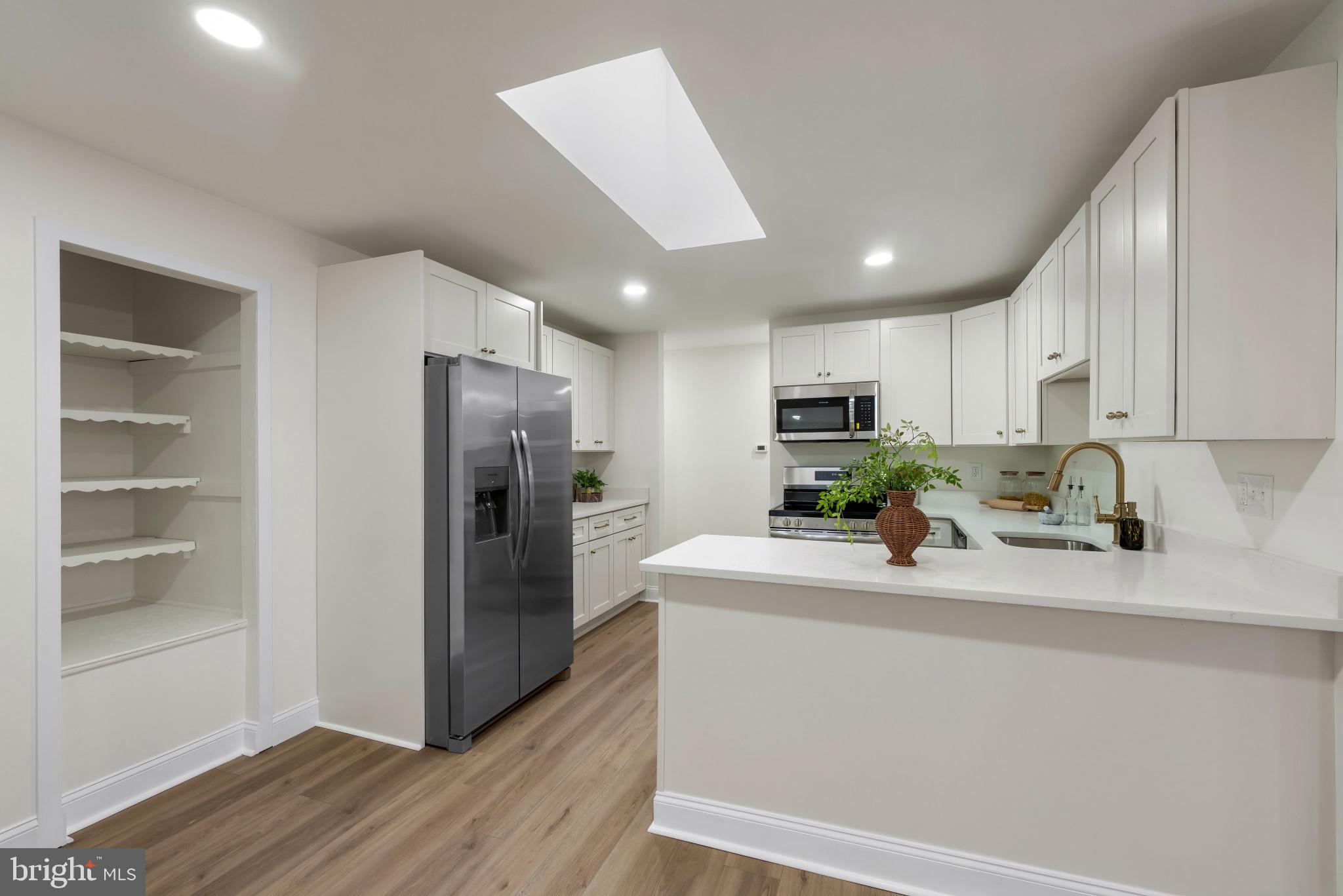 OLD COURT ESTATES - Residential