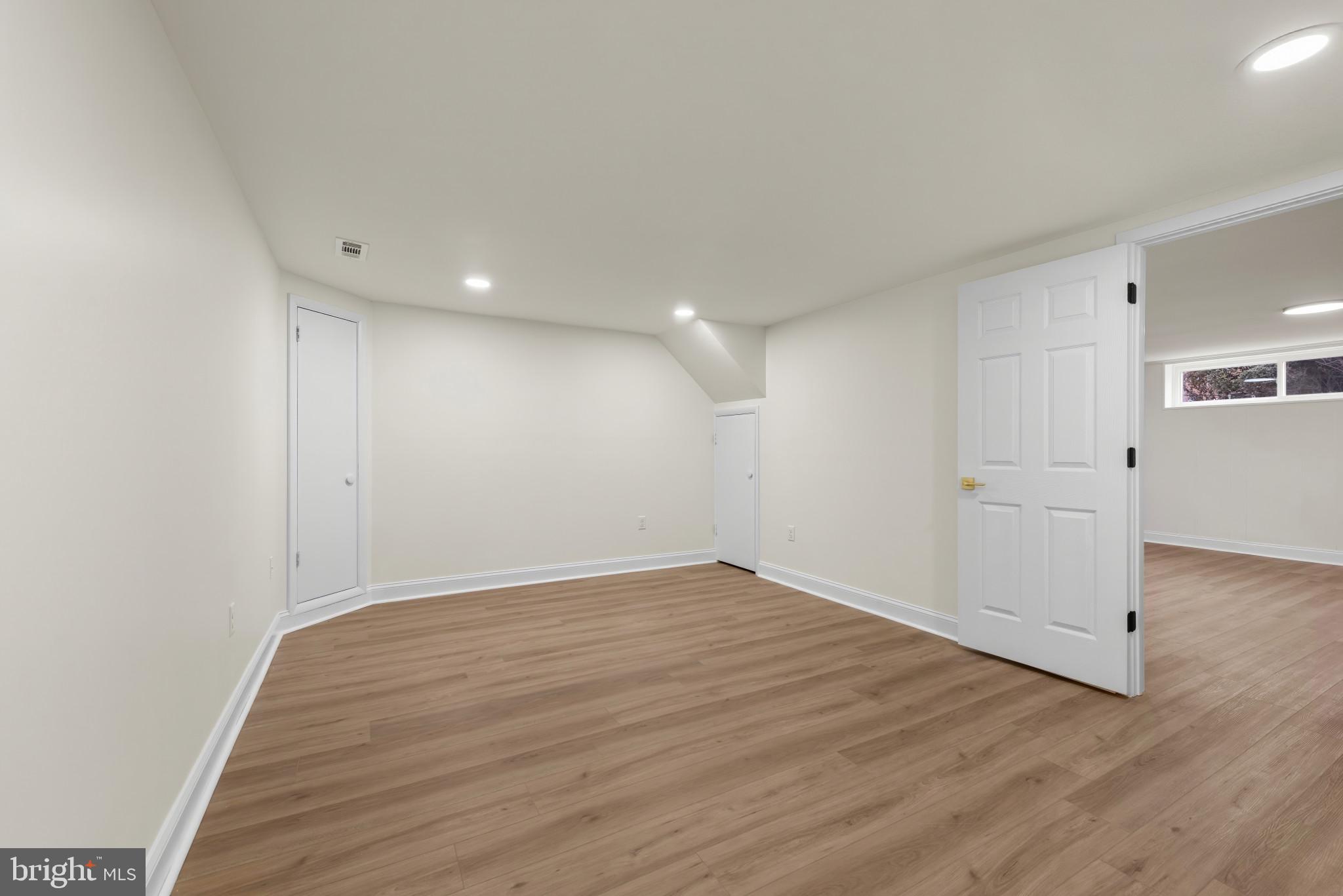 OLD COURT ESTATES - Residential