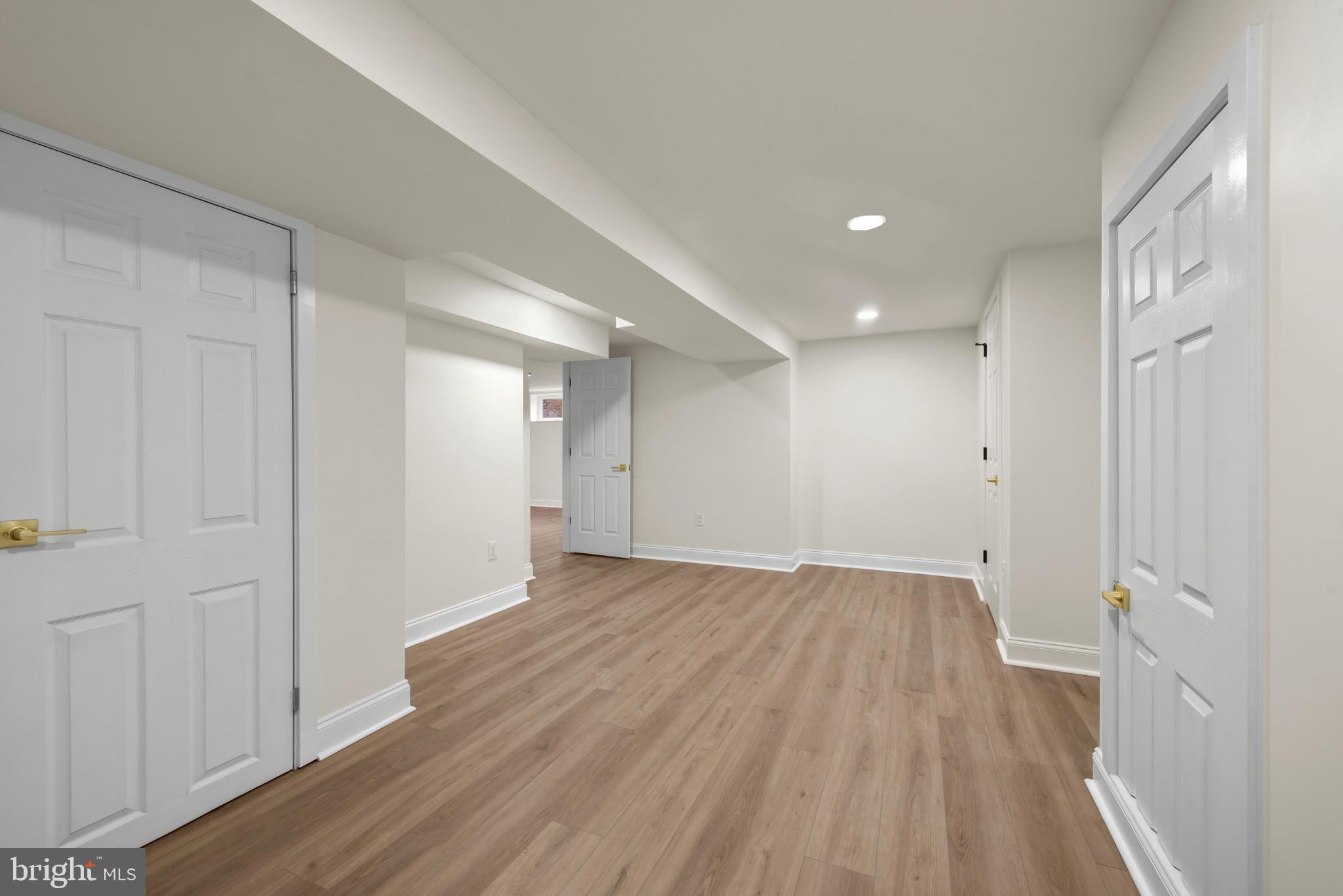 OLD COURT ESTATES - Residential