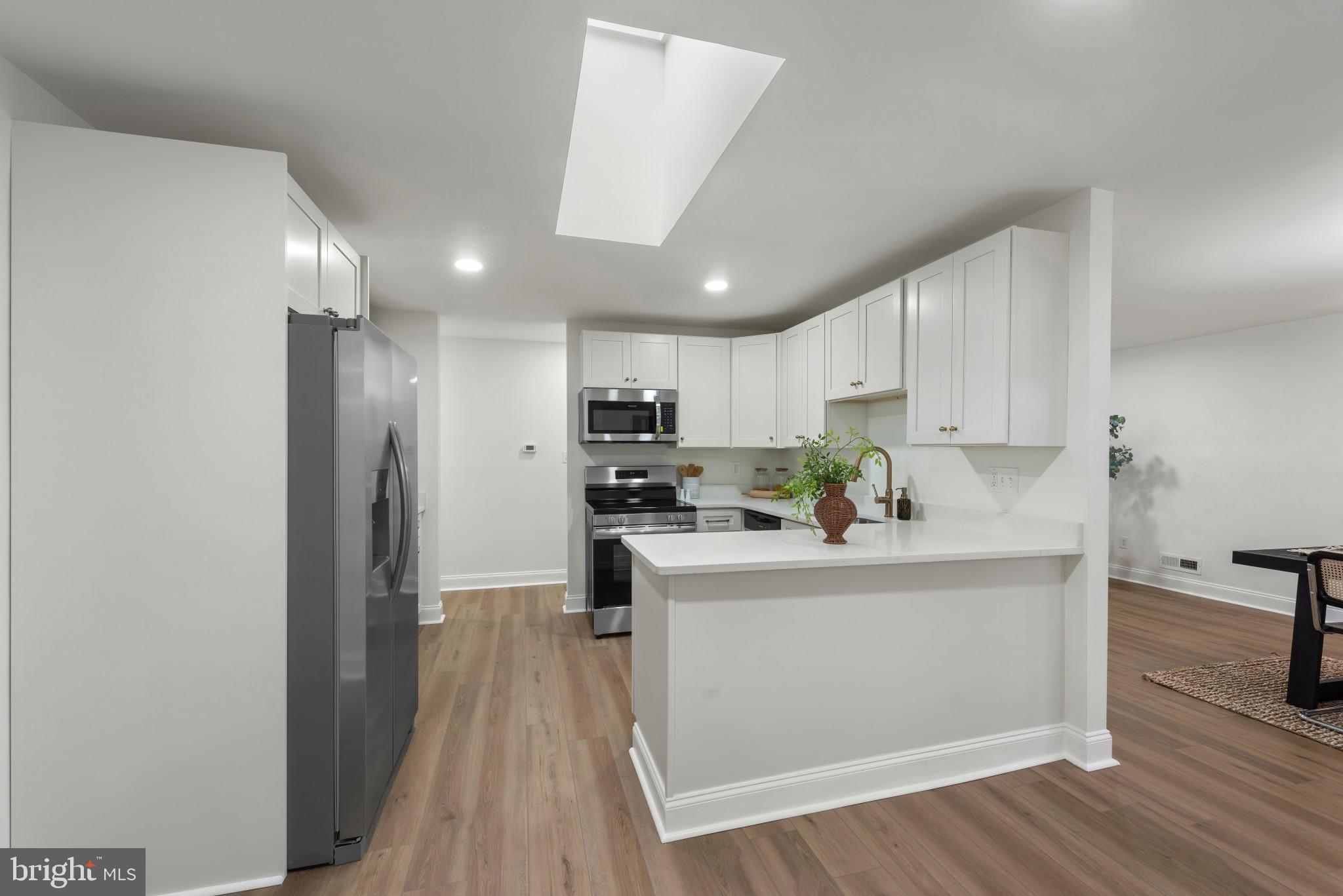 OLD COURT ESTATES - Residential