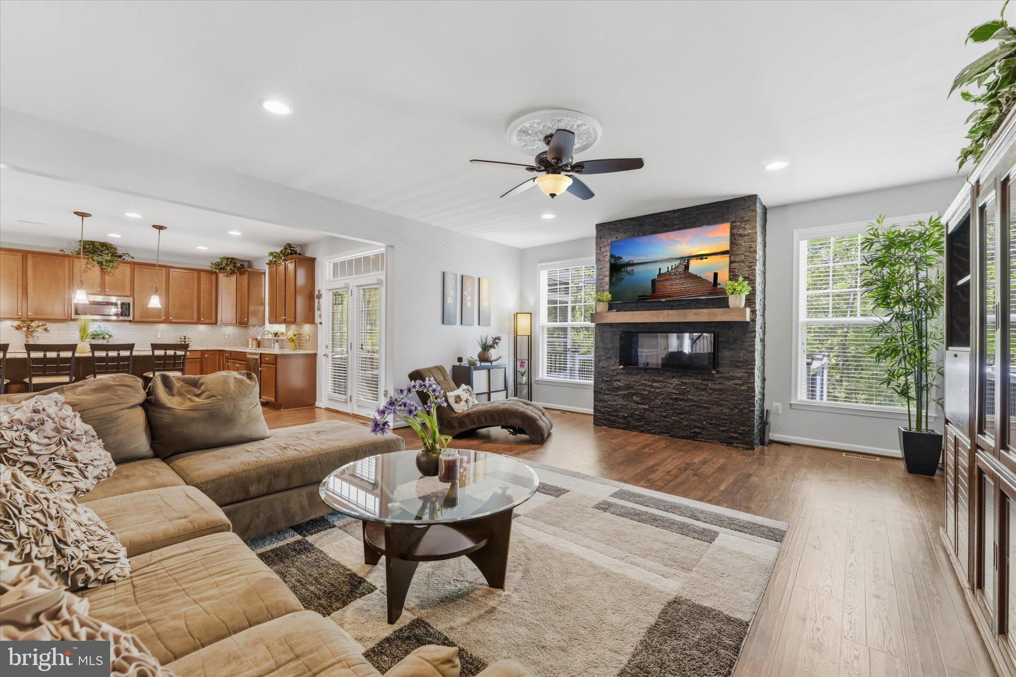 STONE RIDGE - Residential