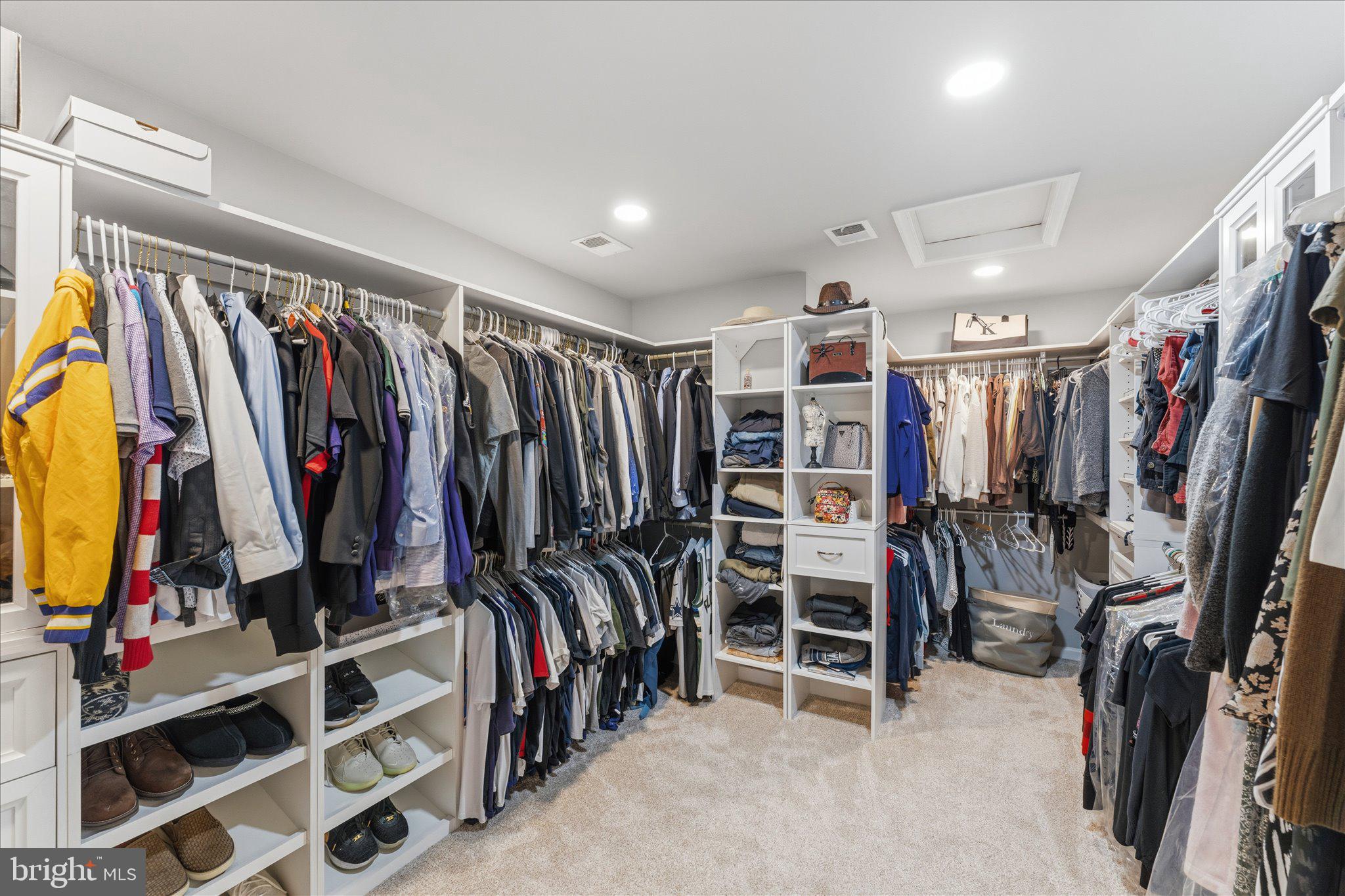 STONE RIDGE - Residential