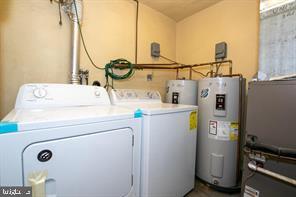 FAIRMOUNT - Commercial Sale